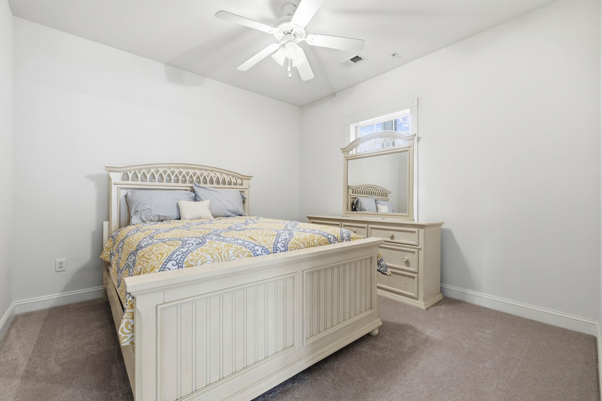 4870 Luster Leaf Circle Property Photo 12