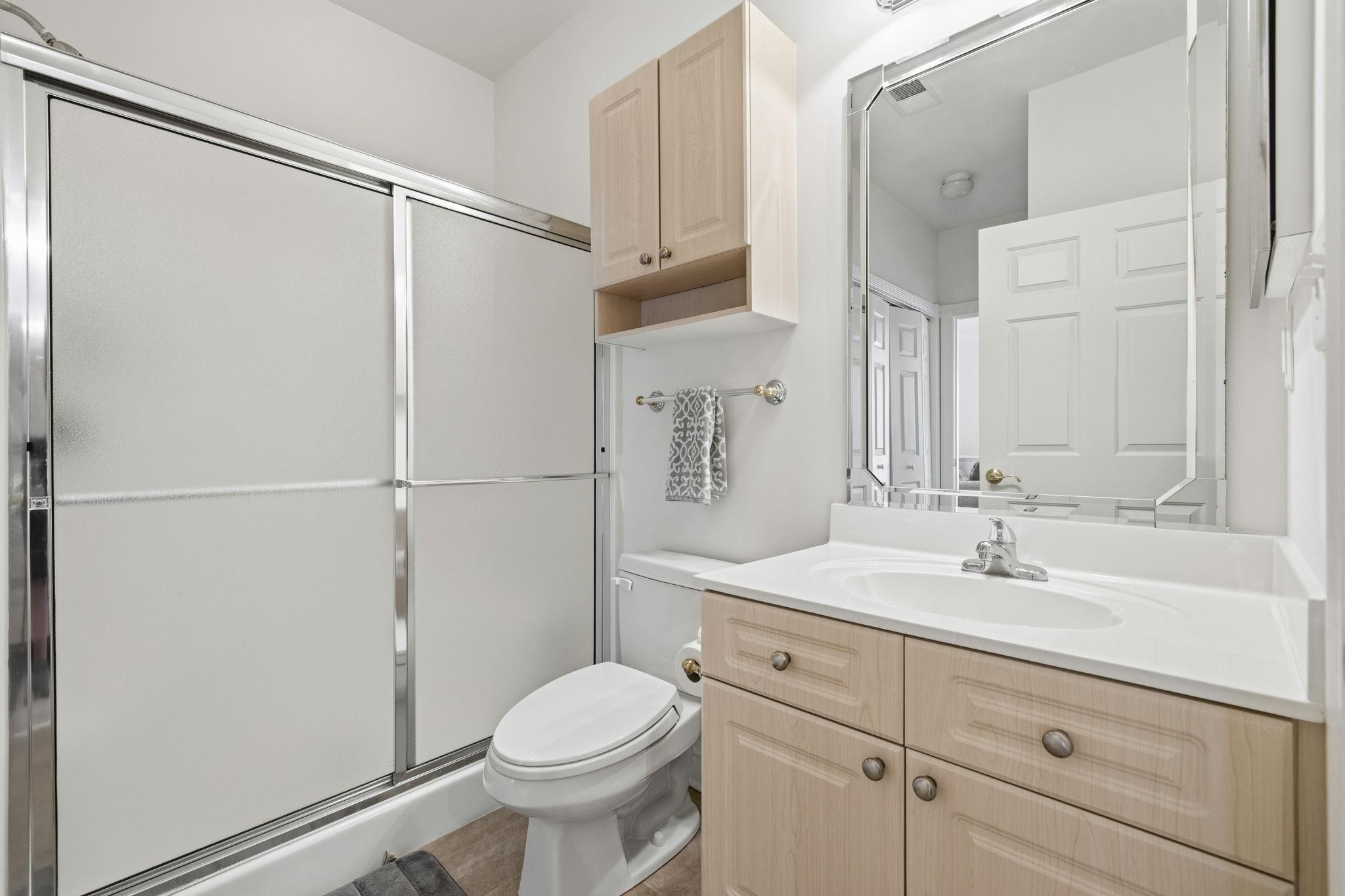 4870 Luster Leaf Circle Property Photo 14