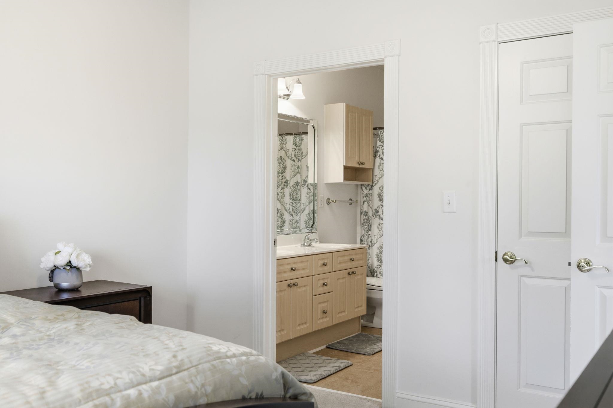 4870 Luster Leaf Circle Property Photo 21