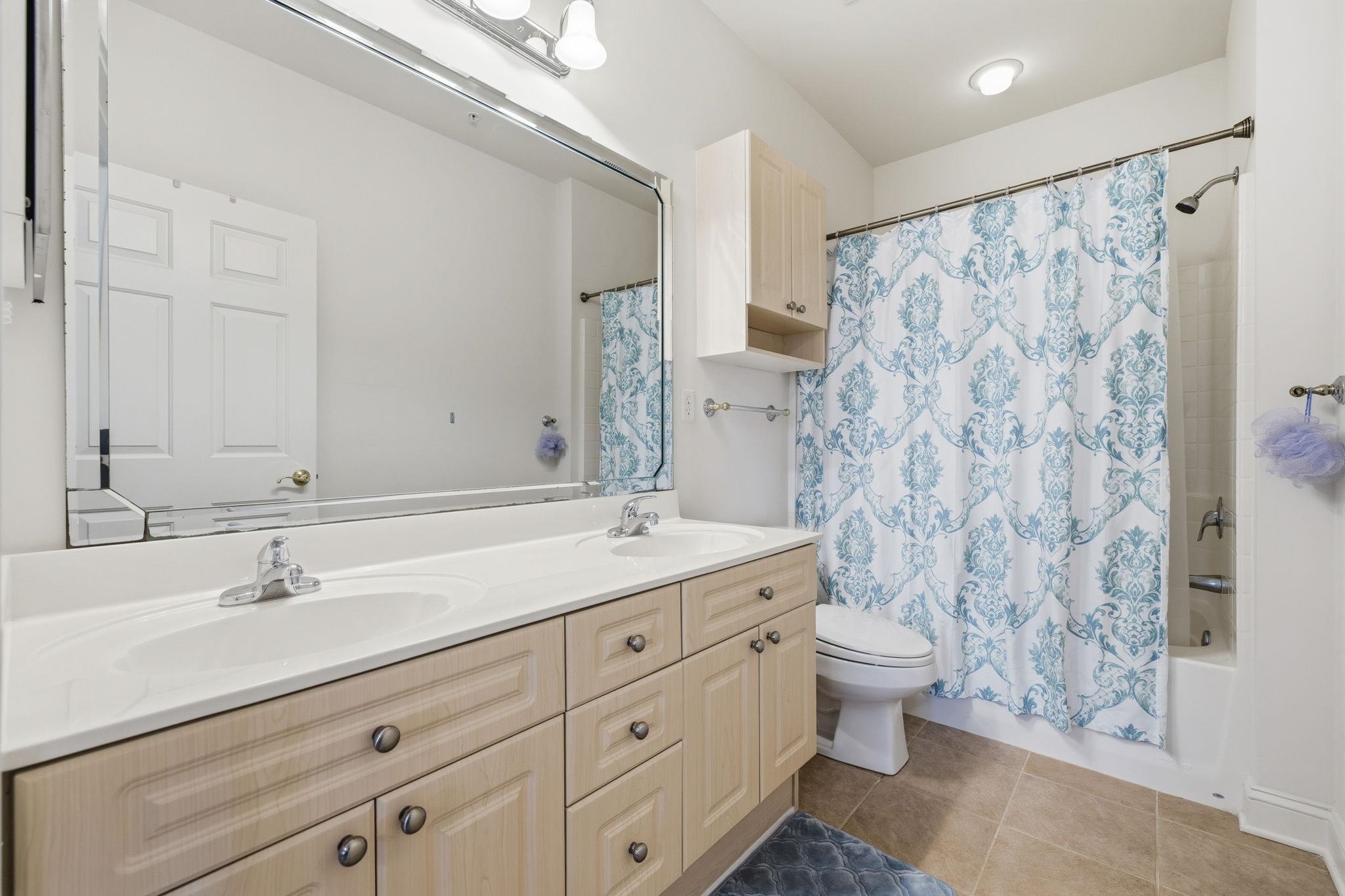 4870 Luster Leaf Circle Property Photo 22