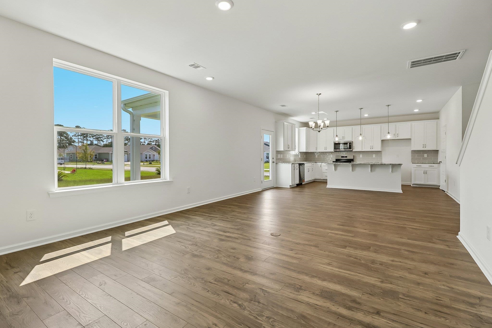 6000 Harness Ct. Property Photo 10