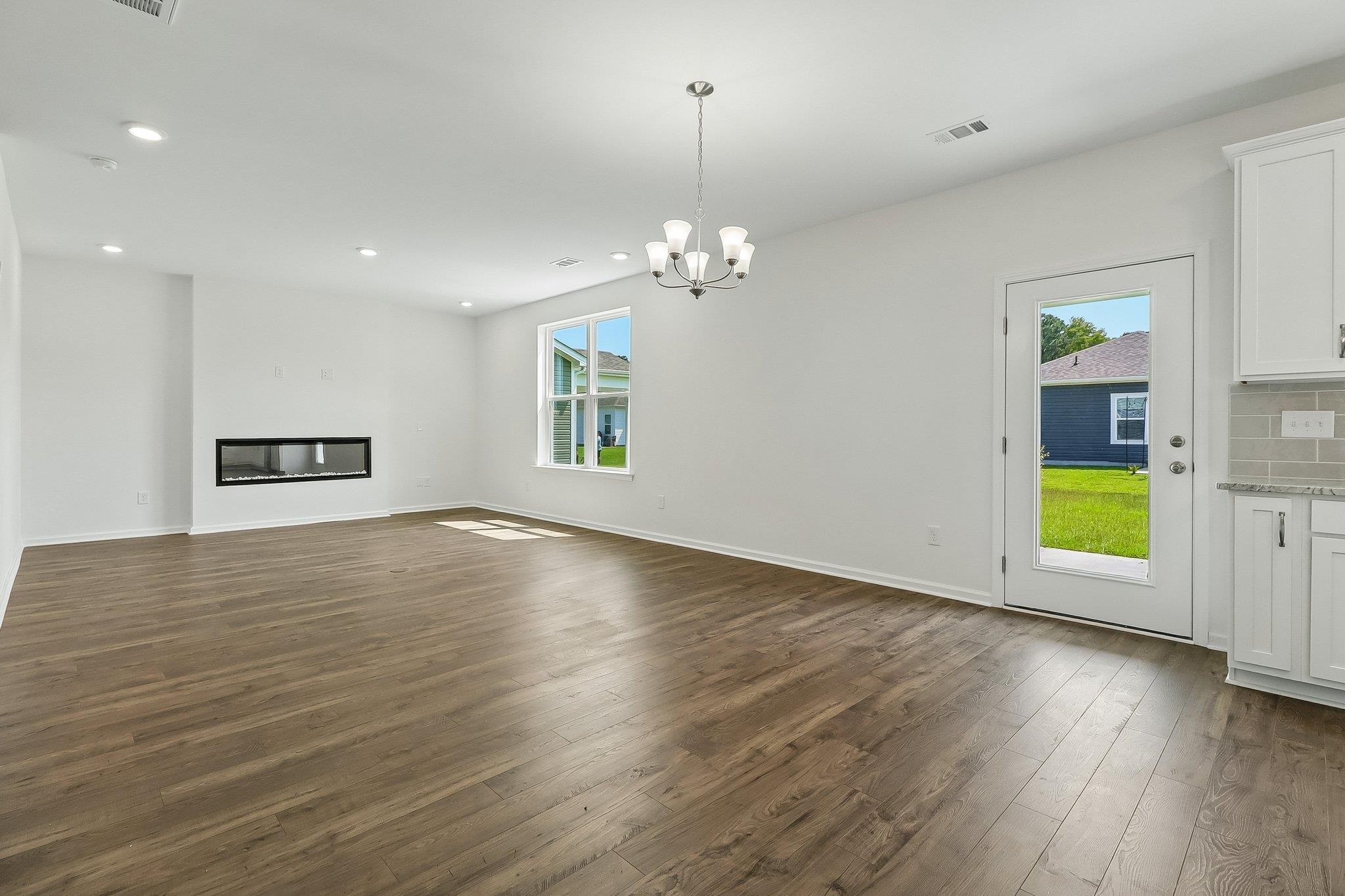 6000 Harness Ct. Property Photo 14