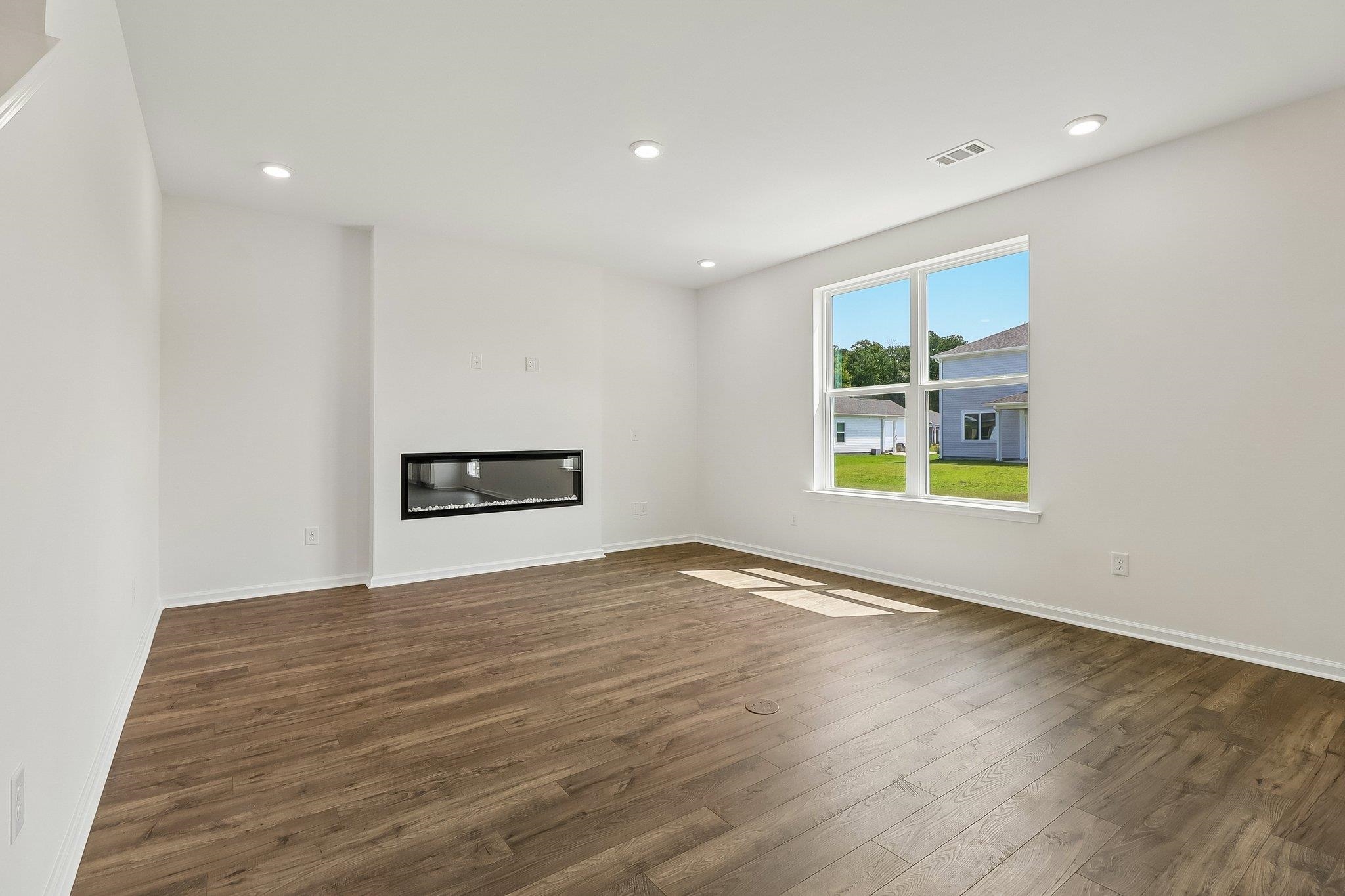 6000 Harness Ct. Property Photo 15