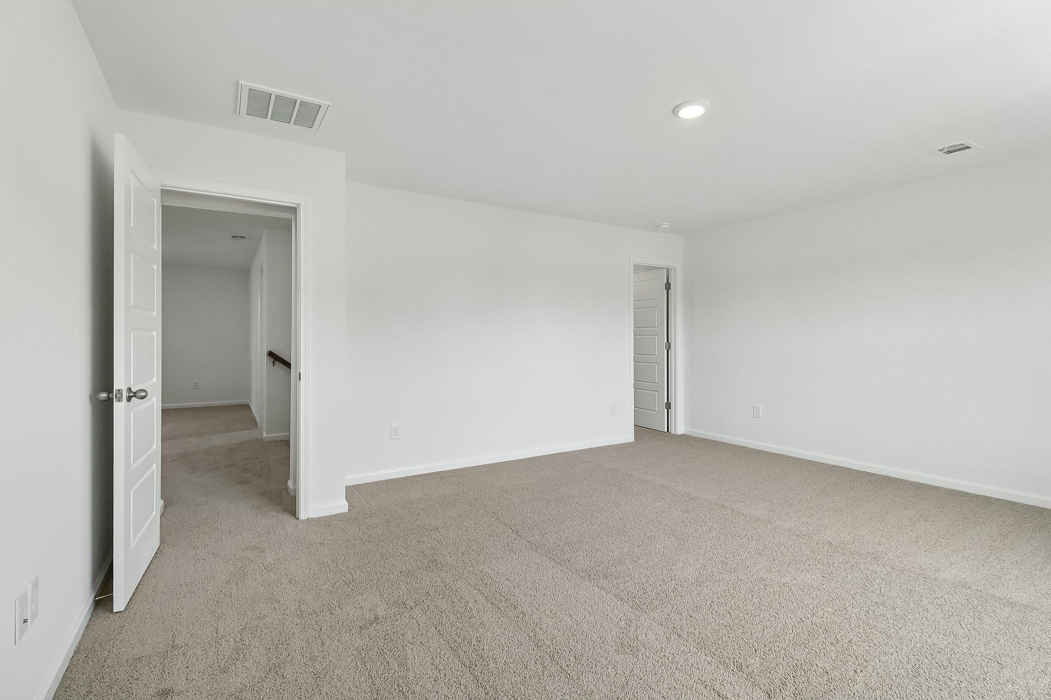 6000 Harness Ct. Property Photo 29