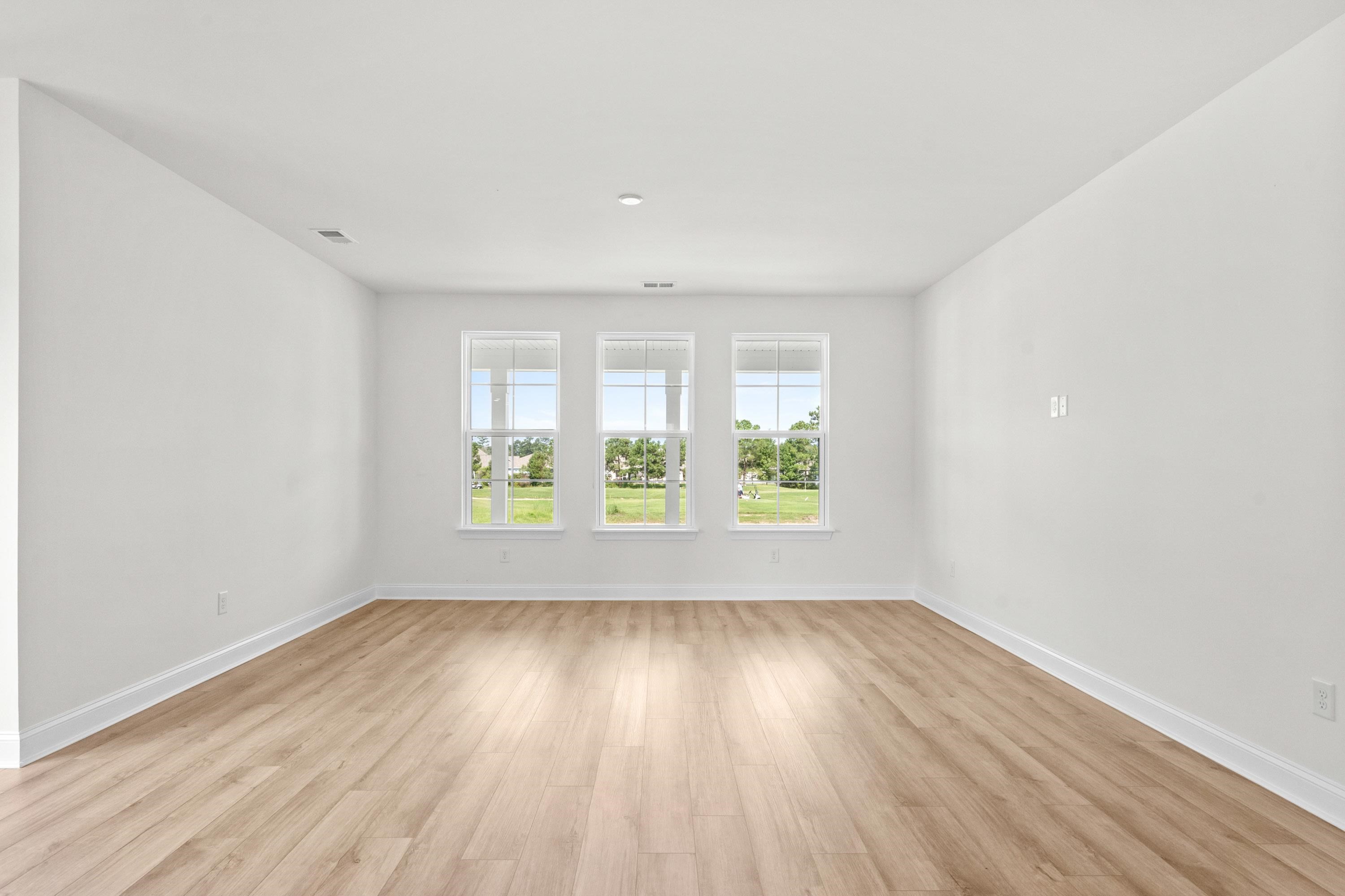 739 Sun Colony Blvd. Property Photo 12