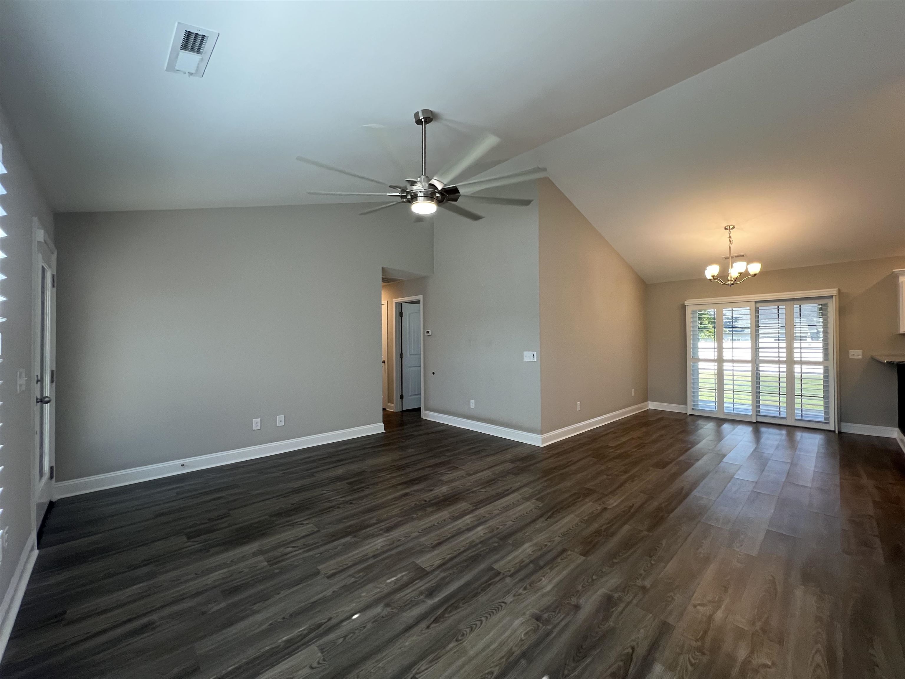 3120 Belgrove Ln. Property Photo 5