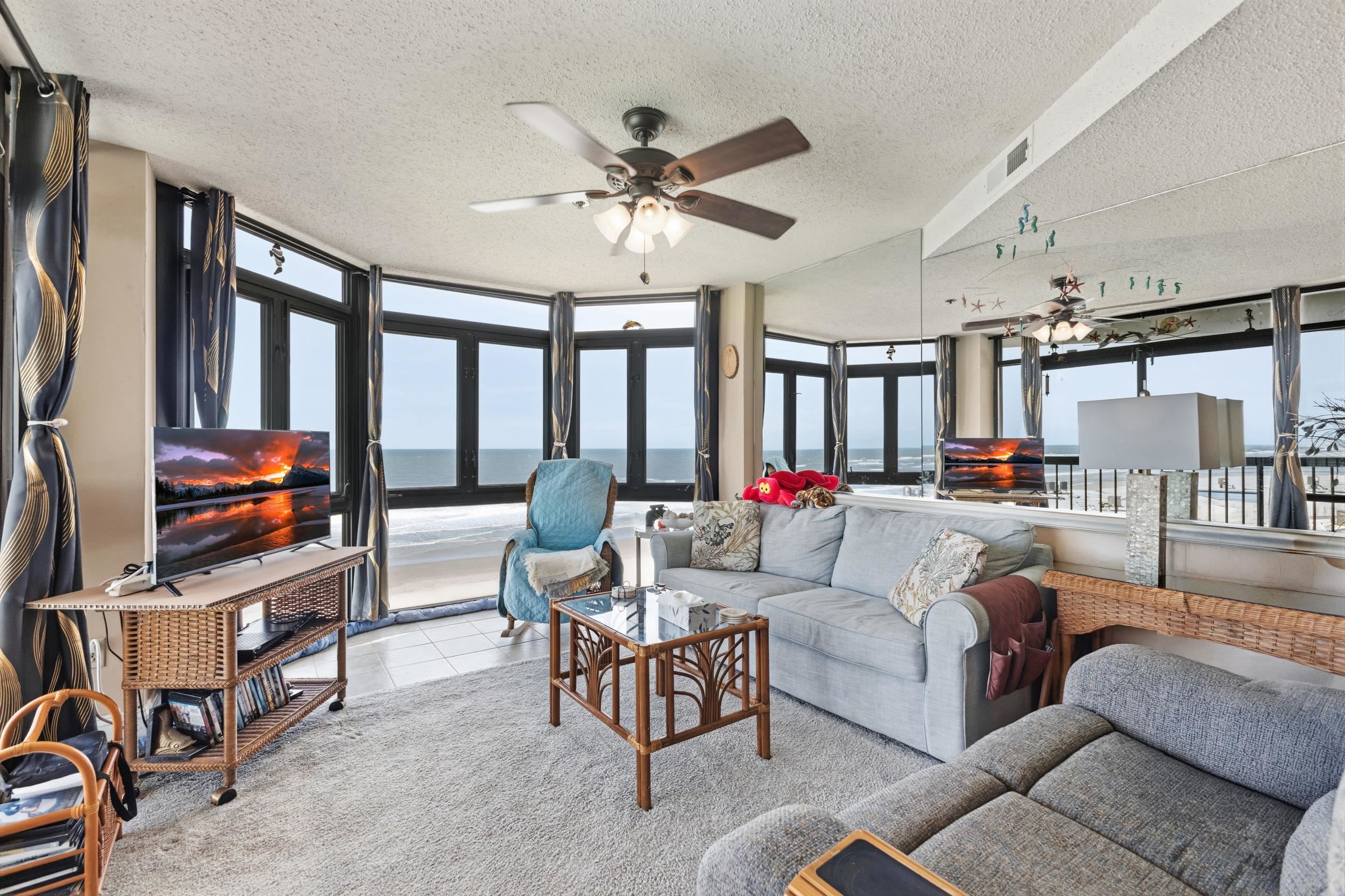 6208 N Ocean Blvd. Property Photo 10