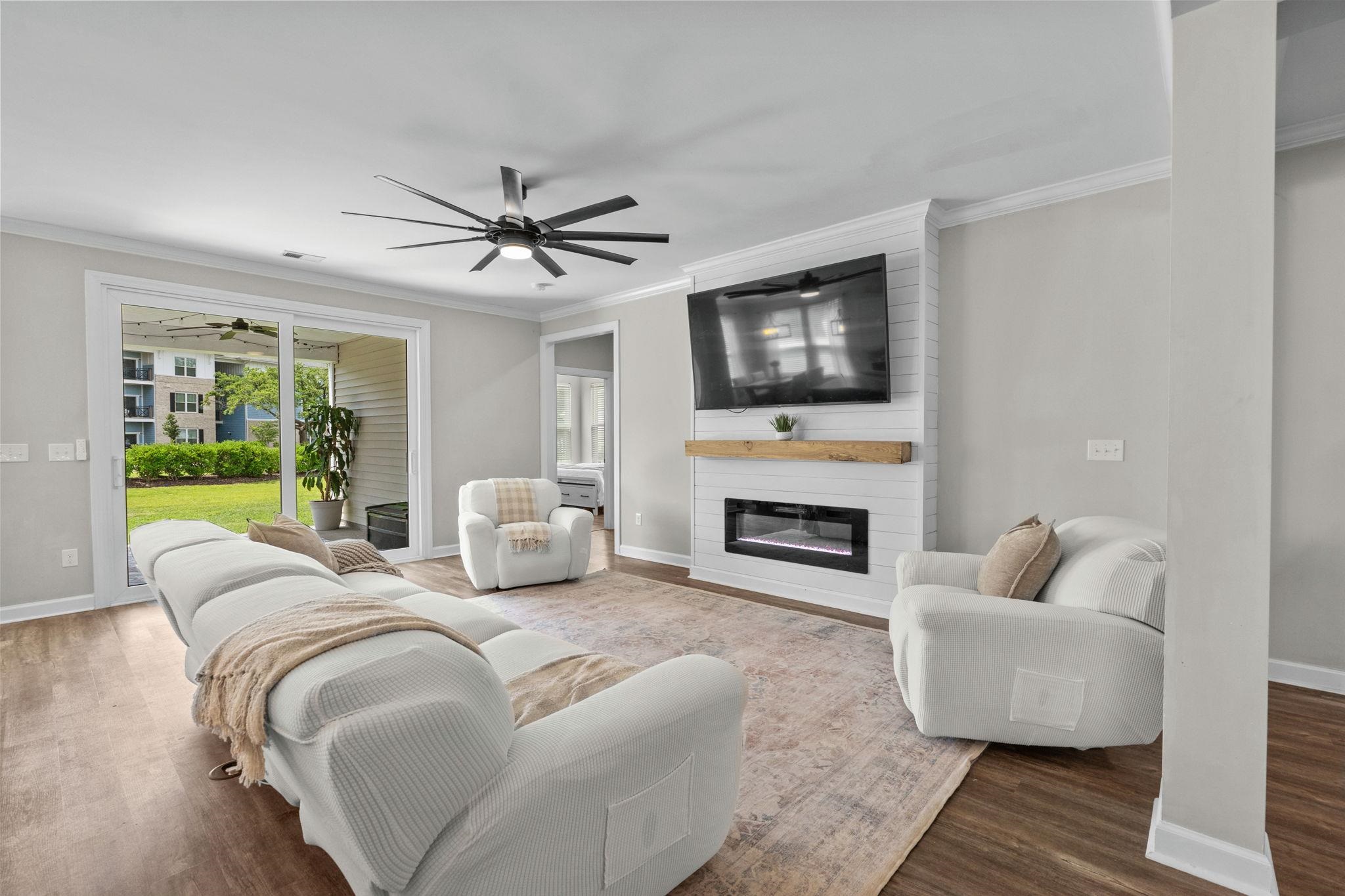 264 Switchgrass Loop Property Photo 6