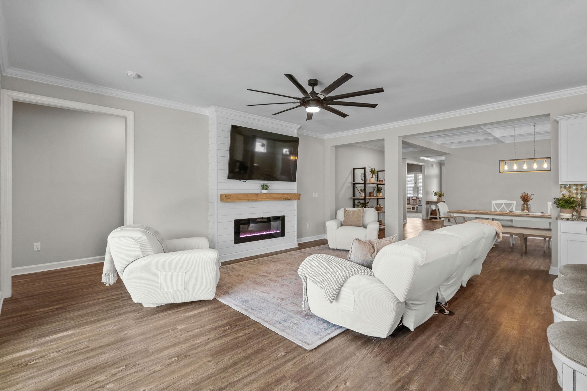264 Switchgrass Loop Property Photo 9