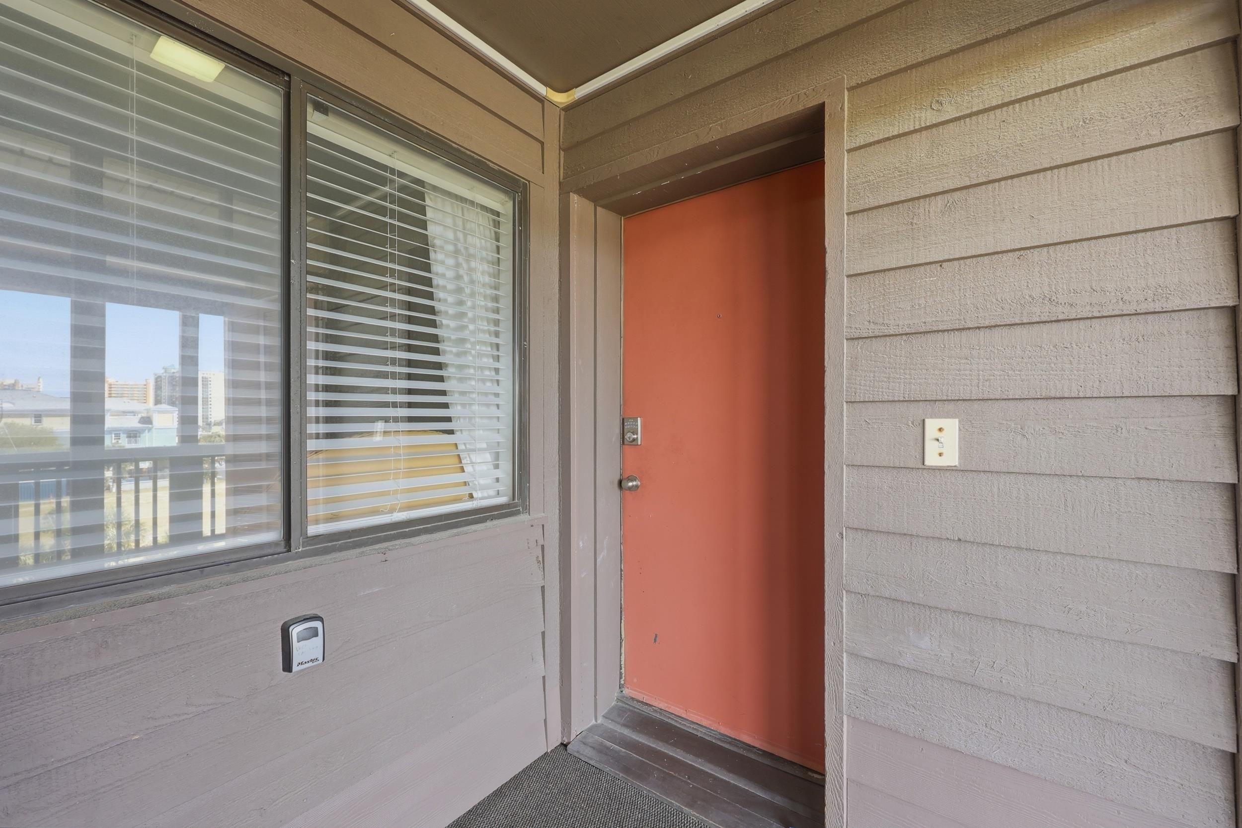 212 2nd Ave. N Property Photo 2