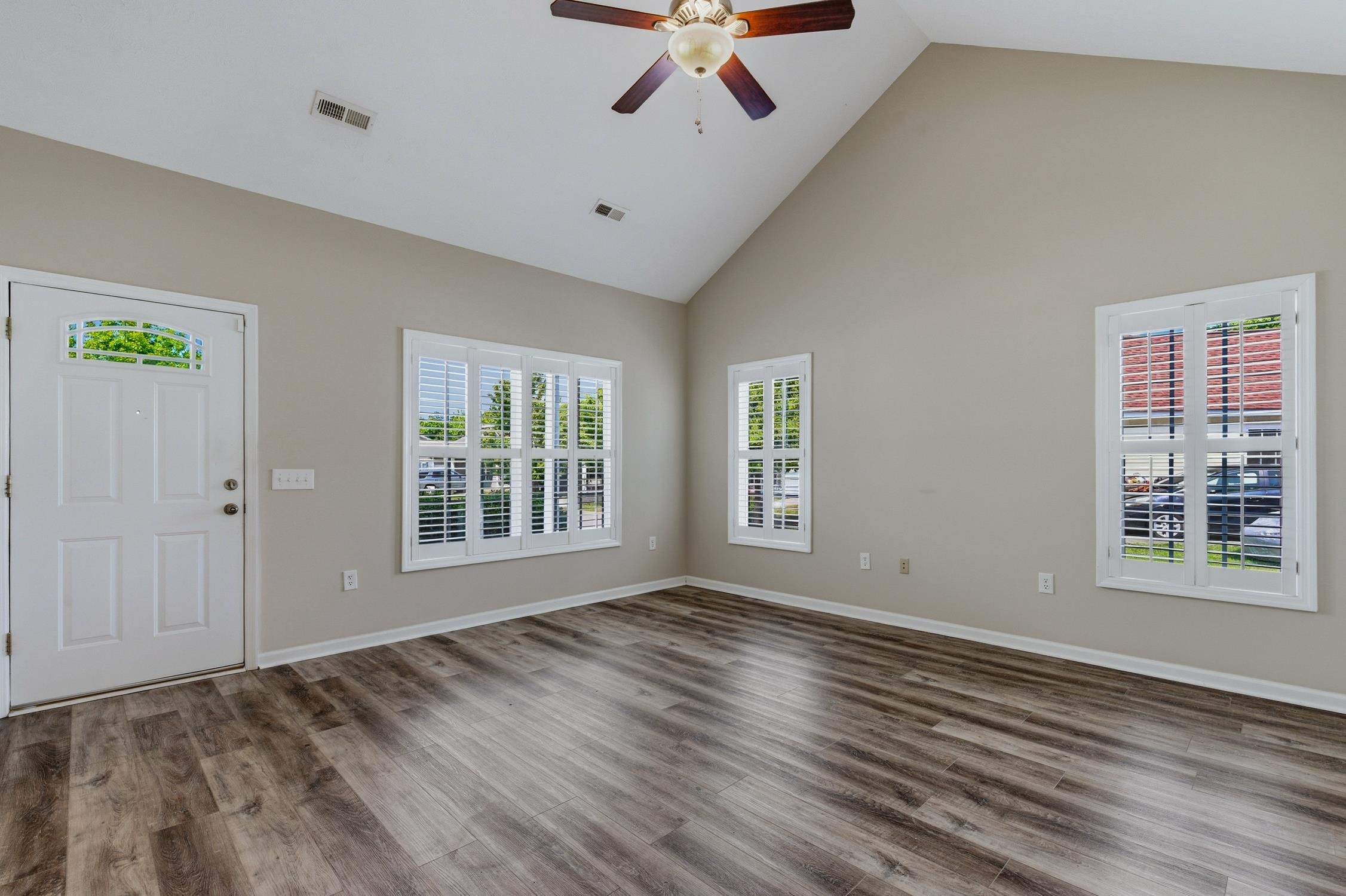 1530 Stilley Circle Property Photo 5