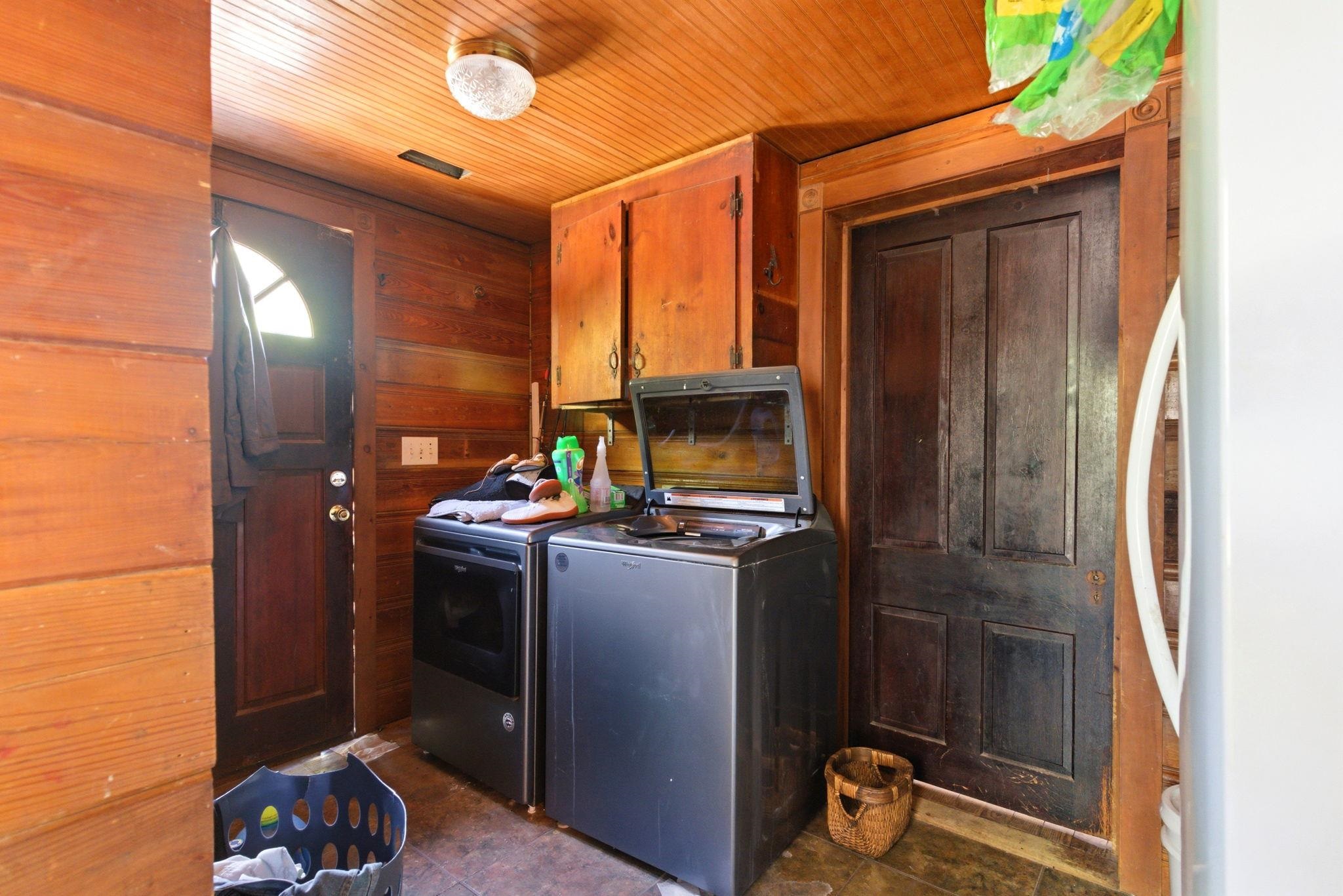 6840 Persimmon Rd. Property Photo 9