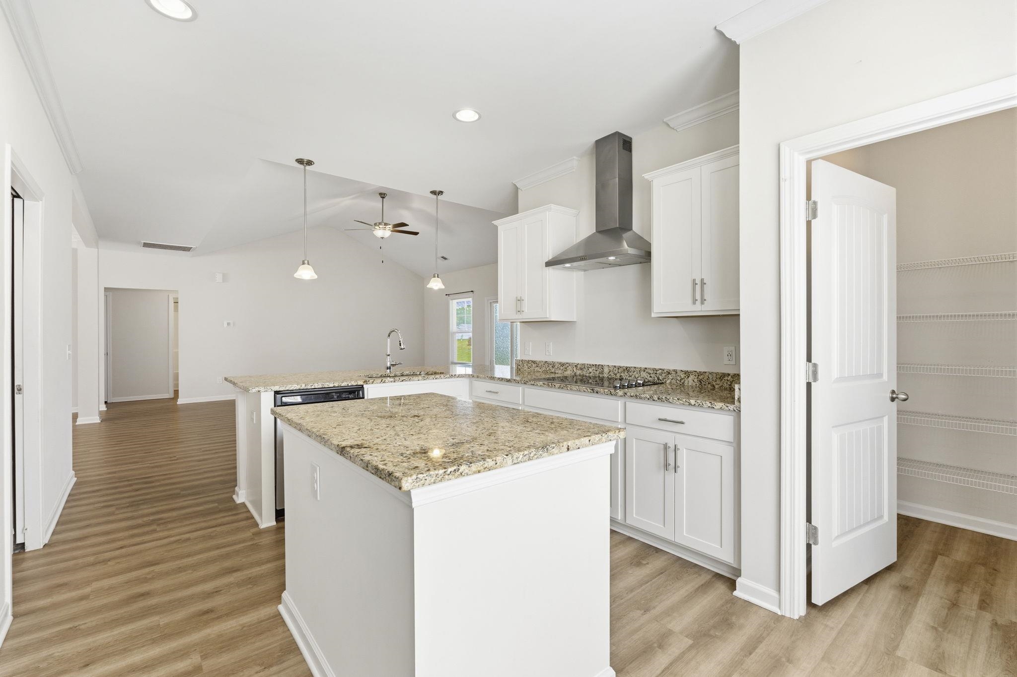 481 Honeyhill Loop Property Photo 14
