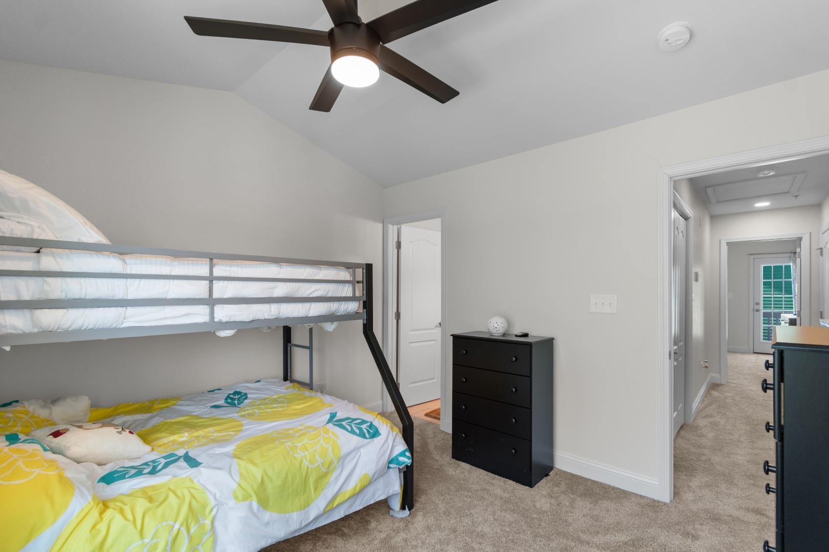 753 Moen Pl. Property Photo 23