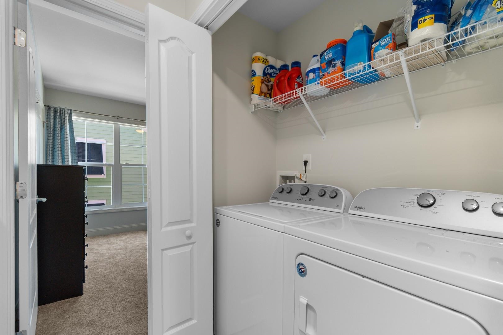 753 Moen Pl. Property Photo 25