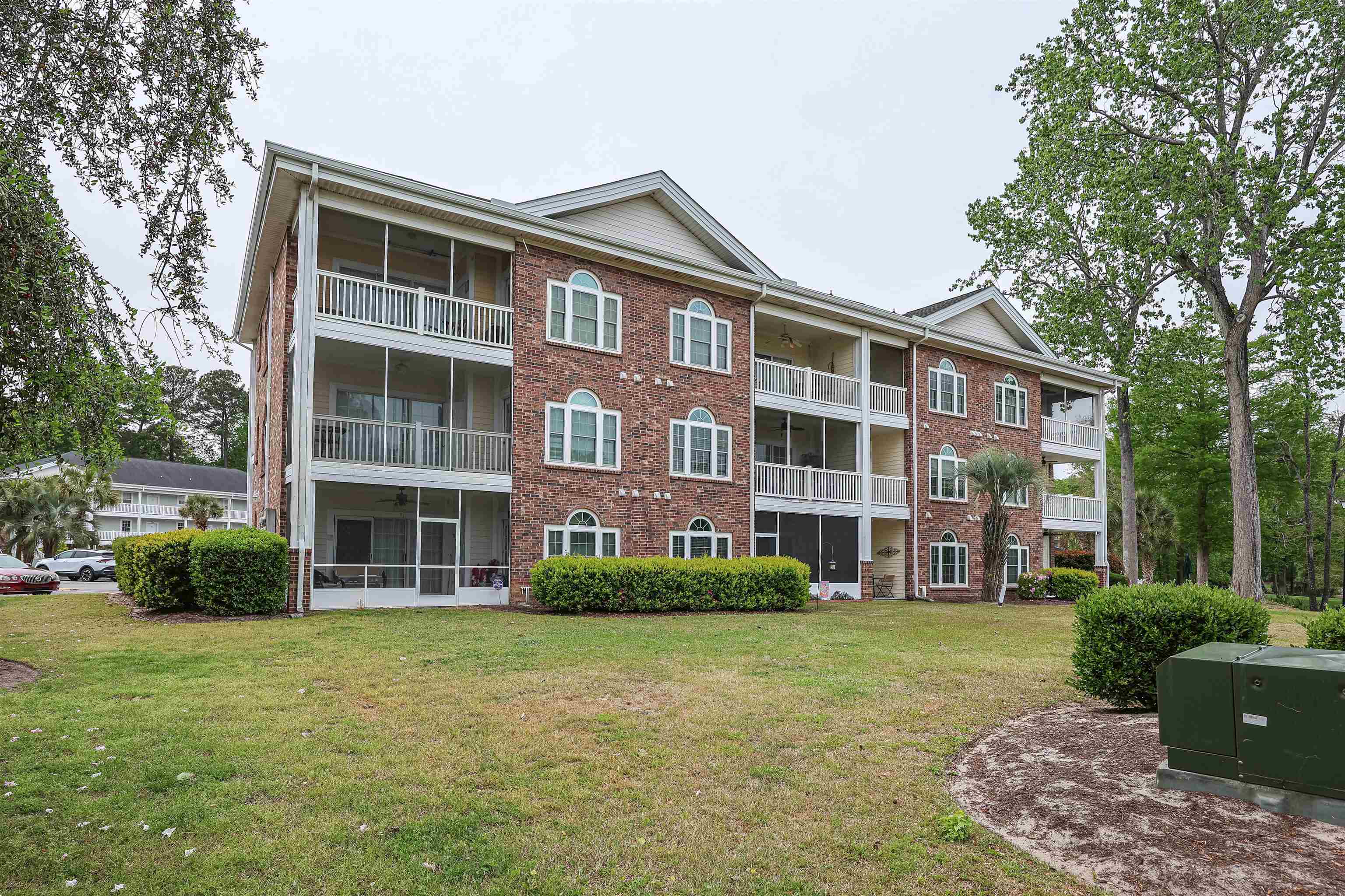 695 Riverwalk Dr. Property Photo 20