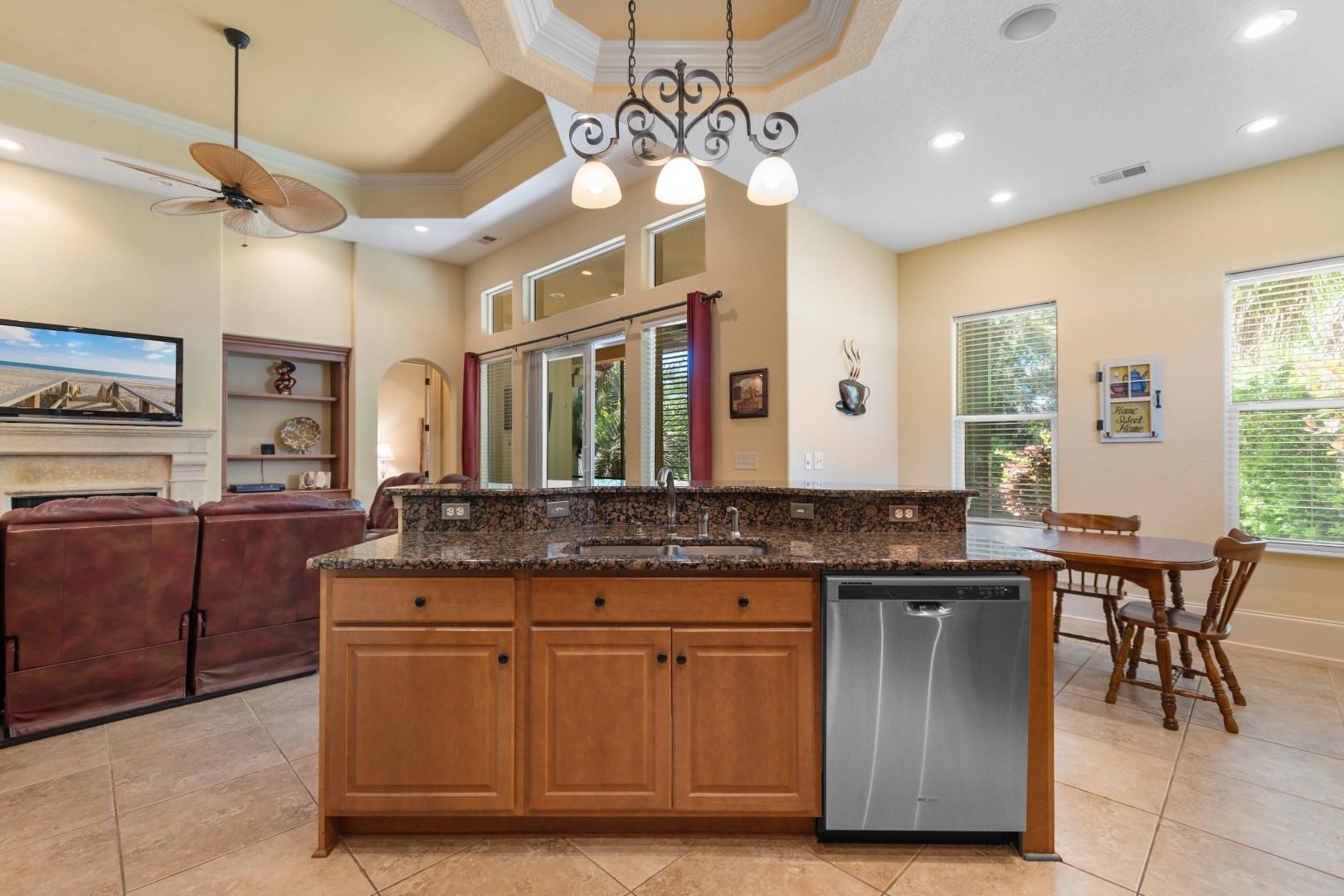 9891 Bellasera Circle Property Photo 8
