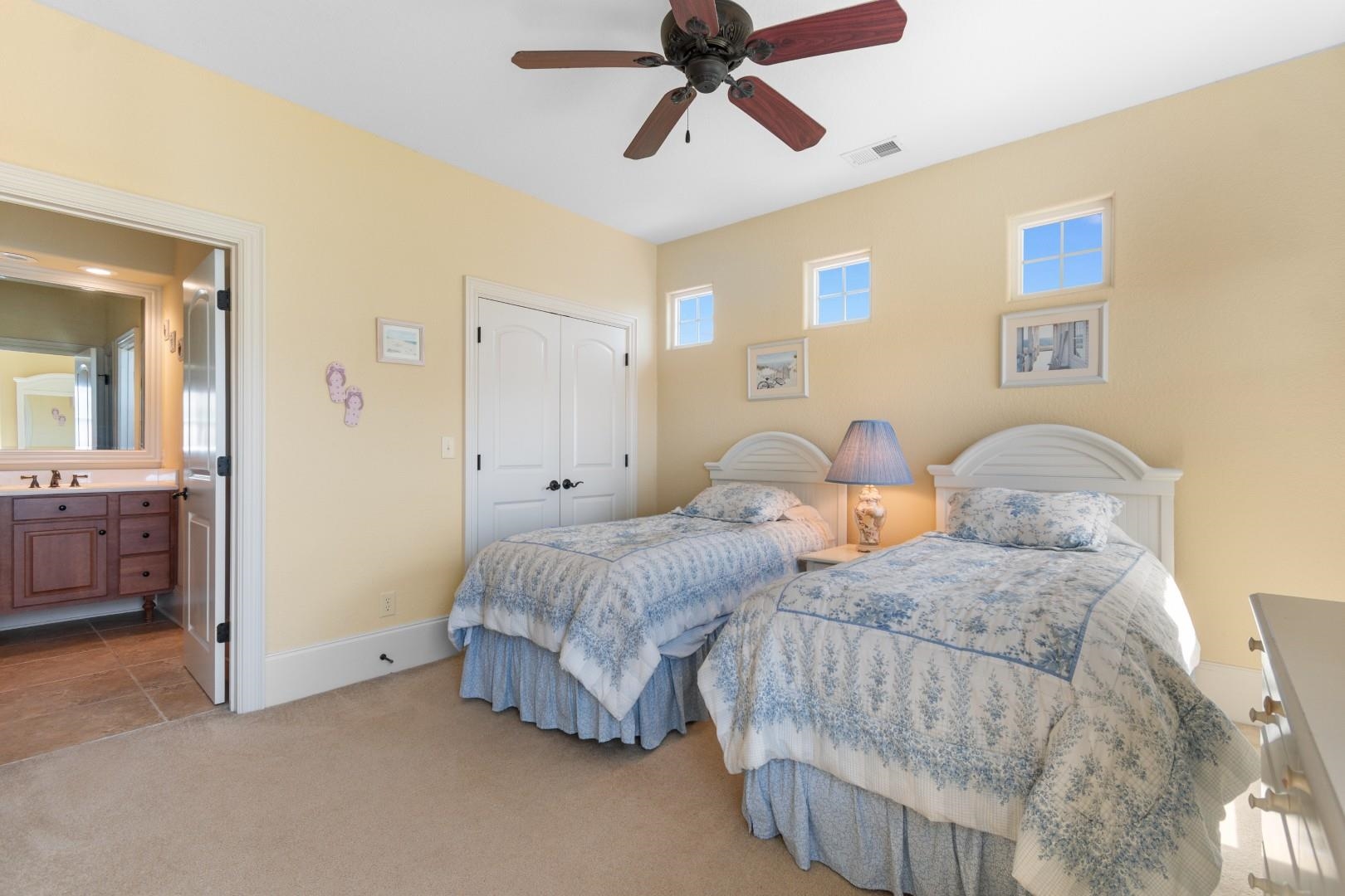 9891 Bellasera Circle Property Photo 29
