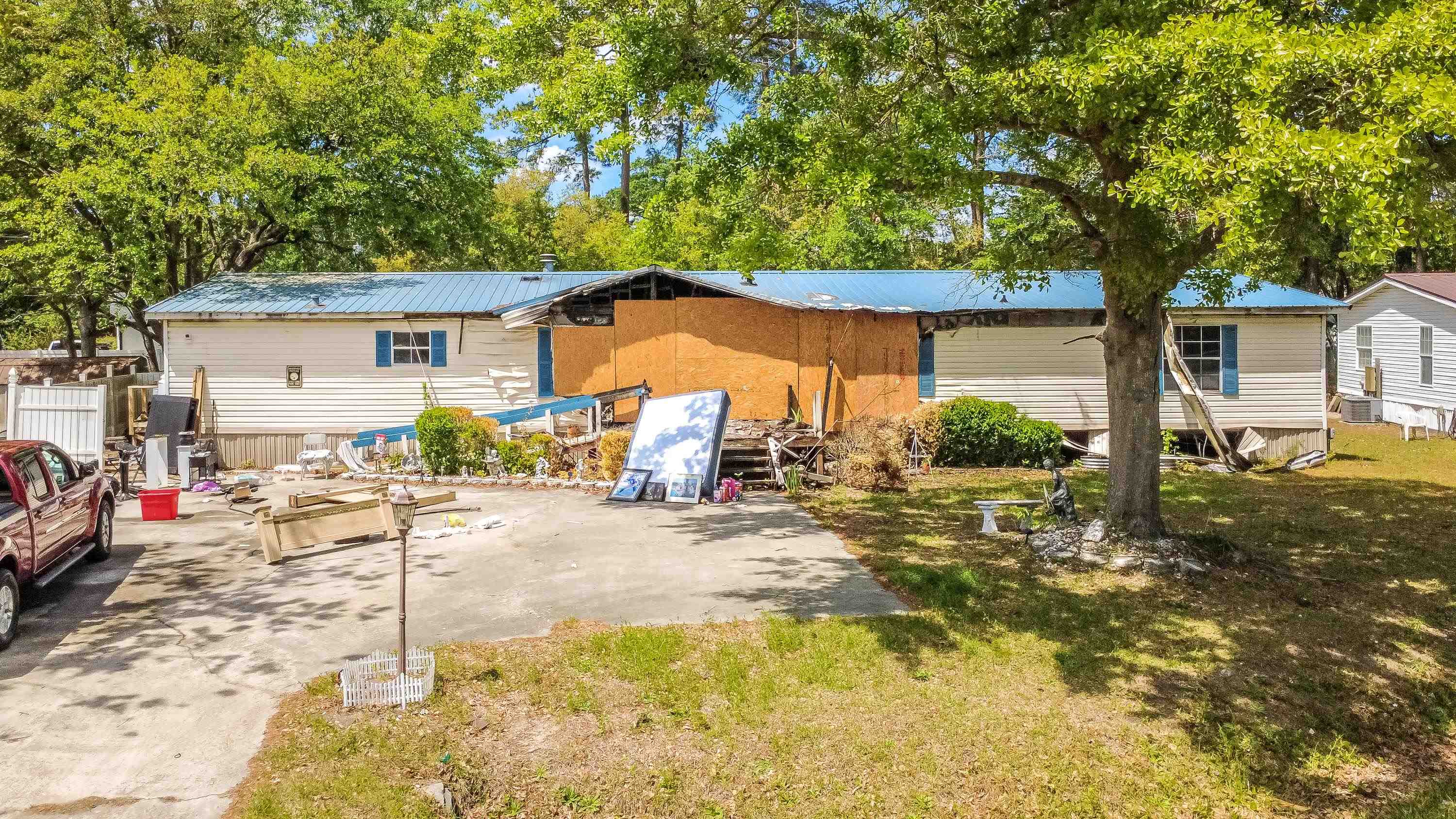 105 Coral Ct. Property Photo 1