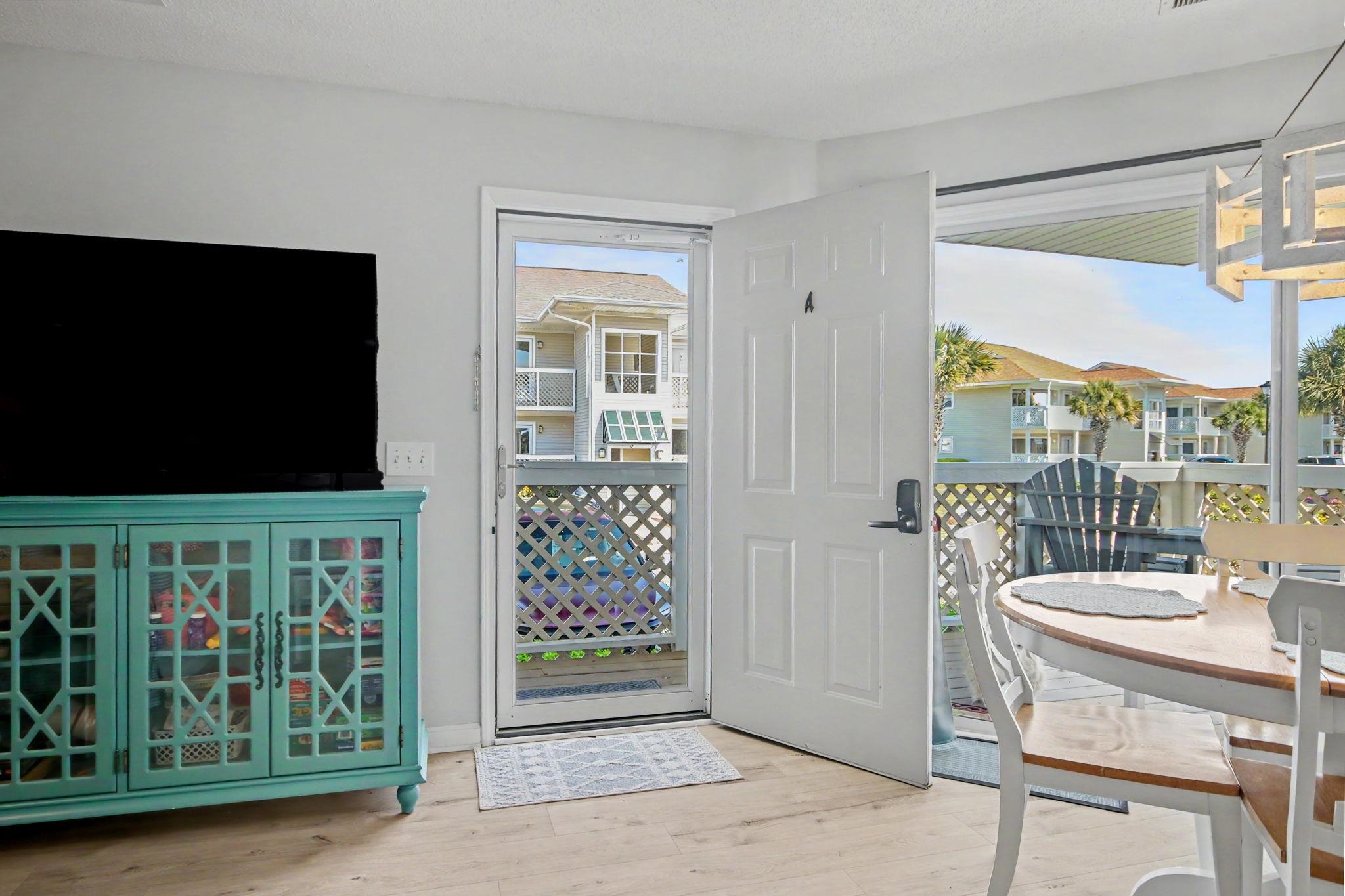 301 Shore Haven Dr. Property Photo 4