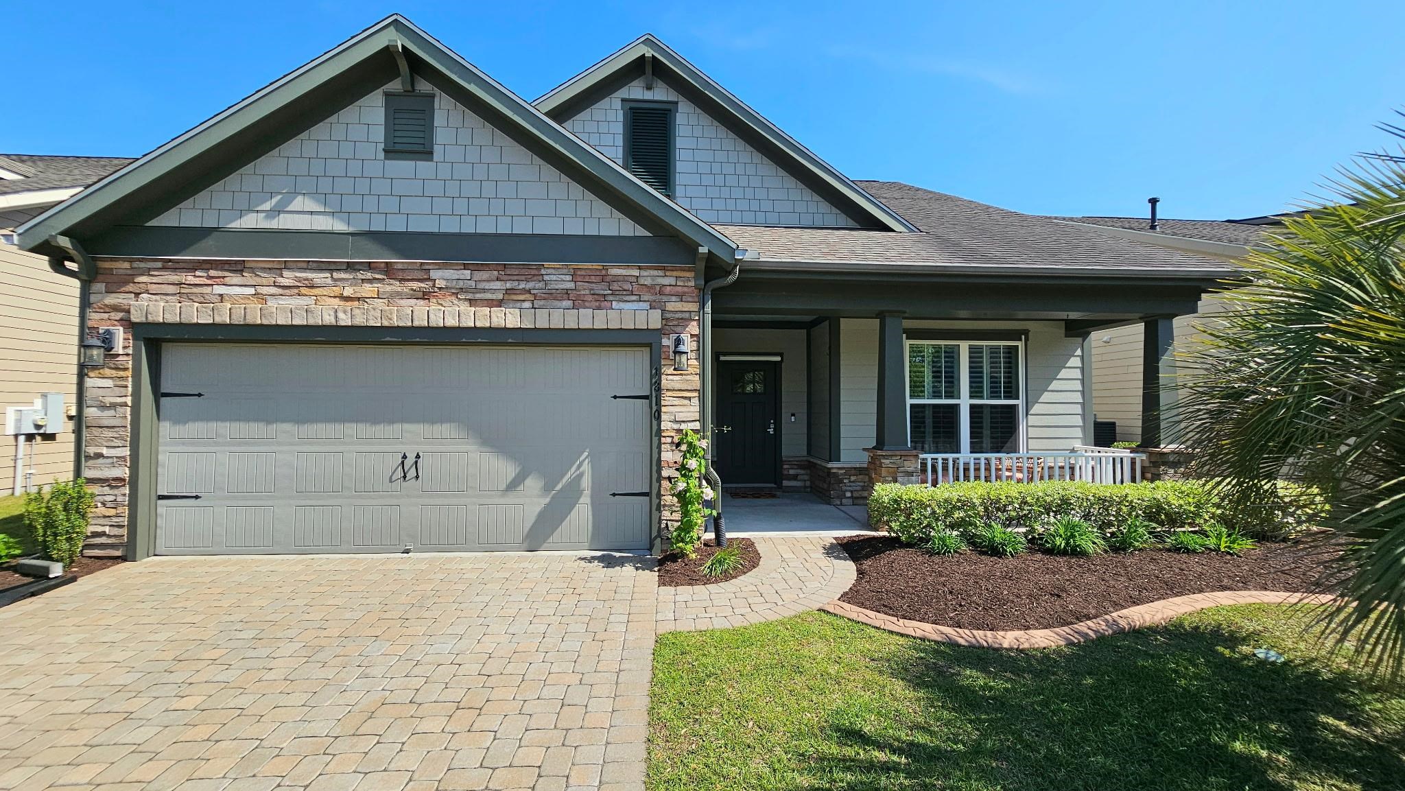 1810 Orchard Dr. Property Photo 1