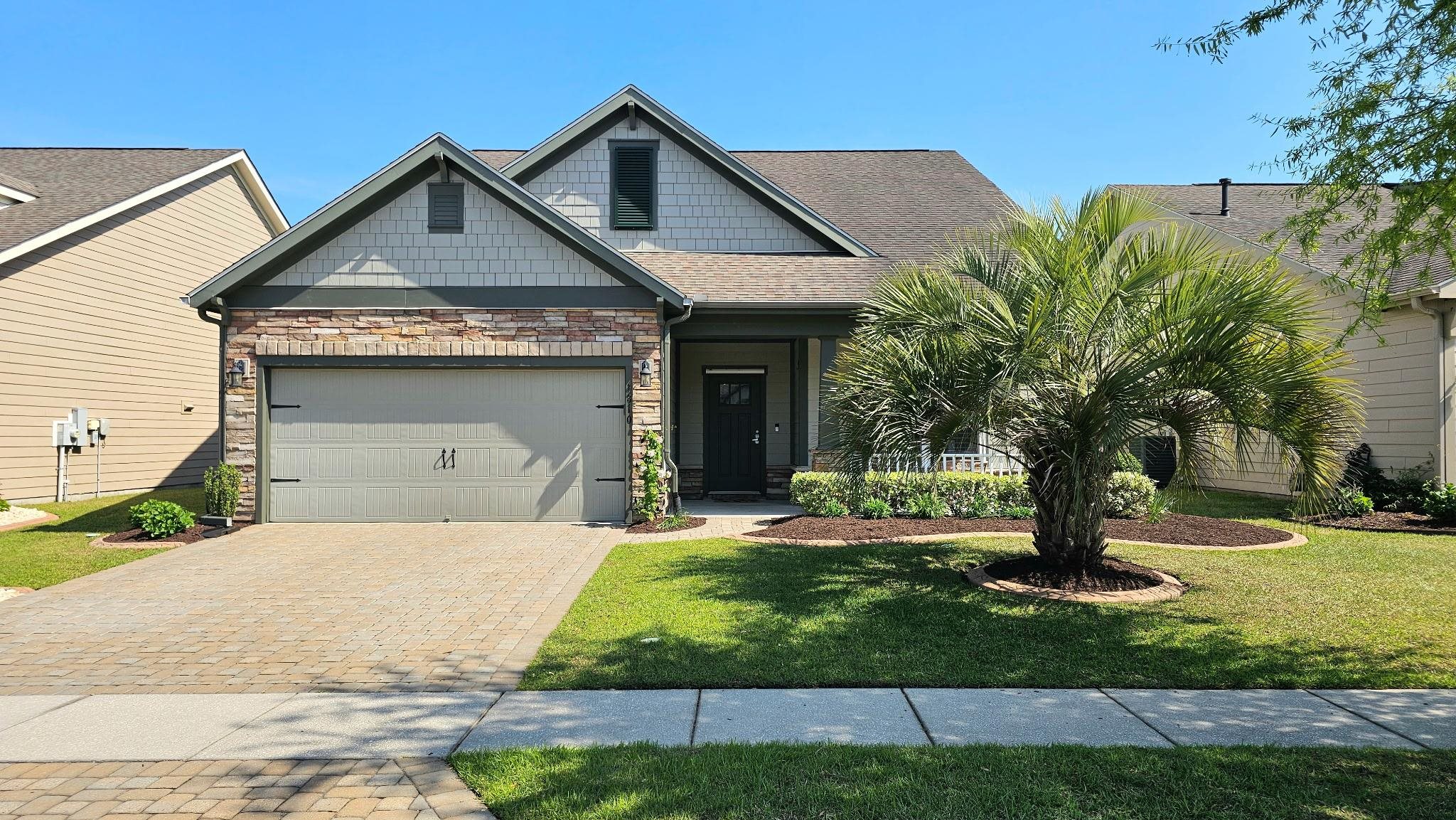 1810 Orchard Dr. Property Photo 3
