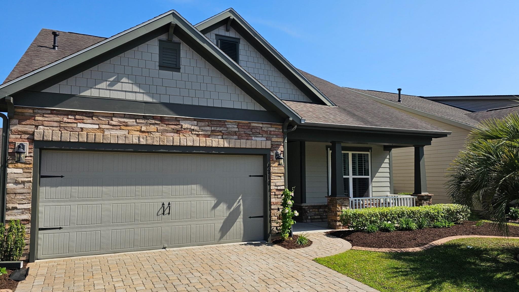 1810 Orchard Dr. Property Photo 4
