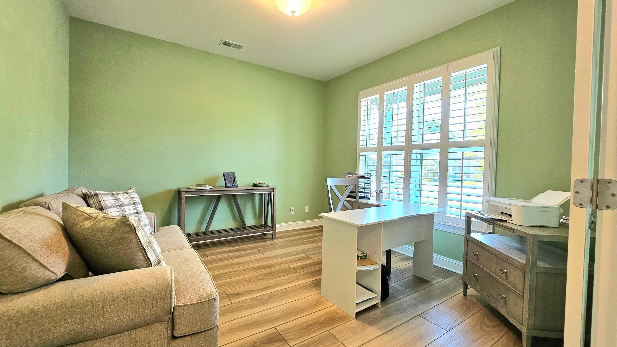 1810 Orchard Dr. Property Photo 9