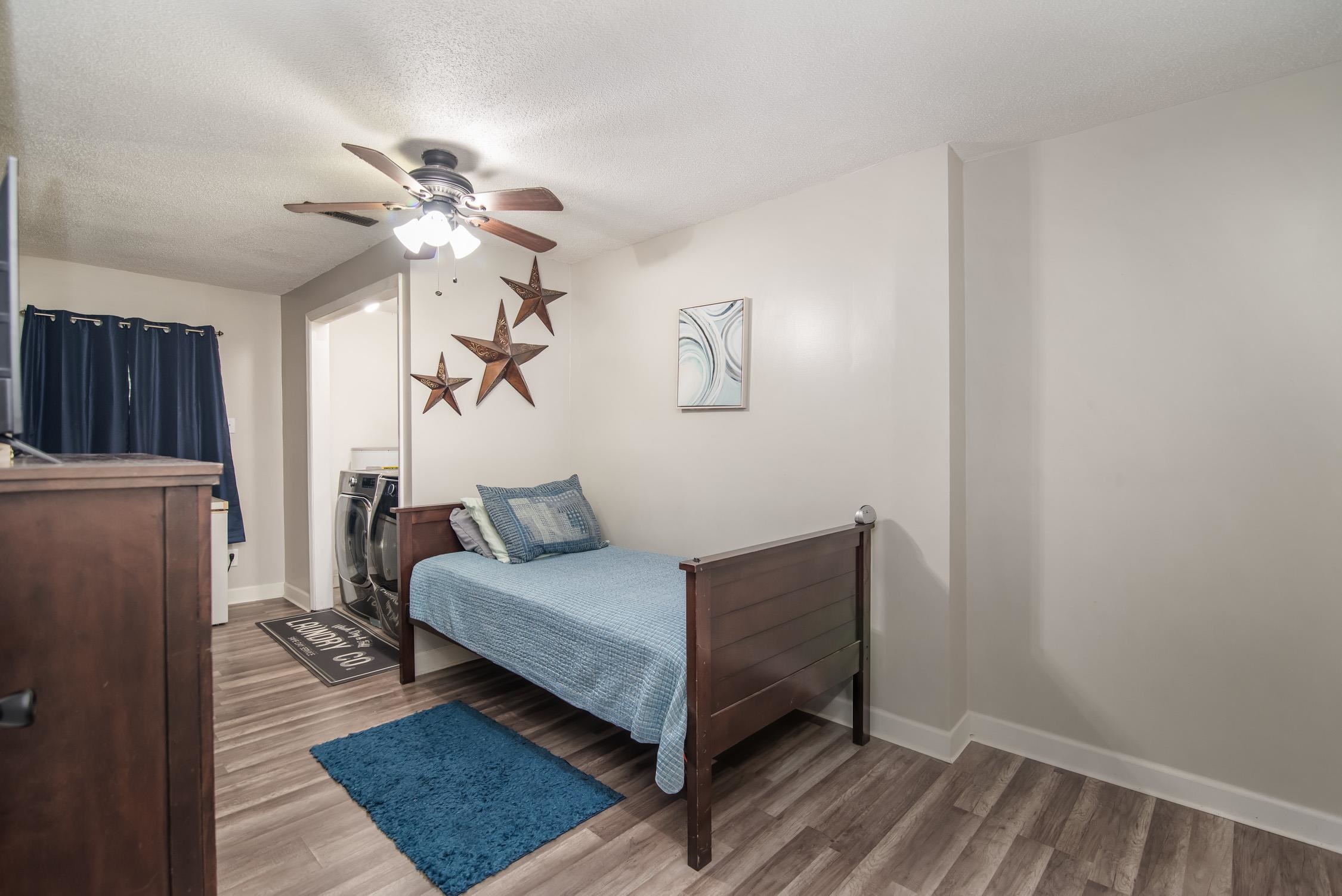 2510 Redwood St. Property Photo 6