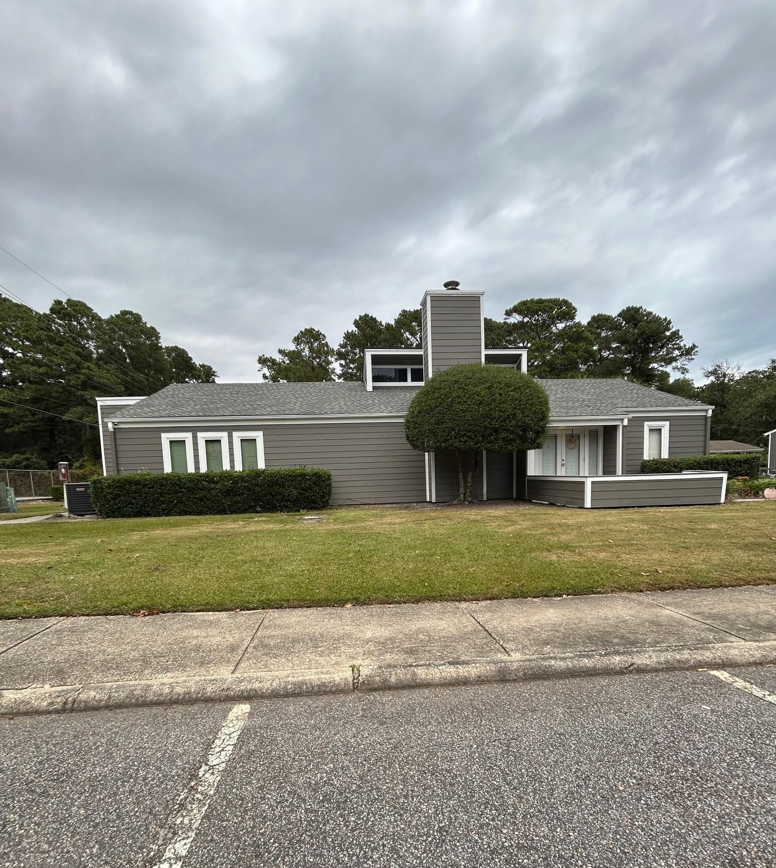 10301 N Kings Hwy. Property Photo 27