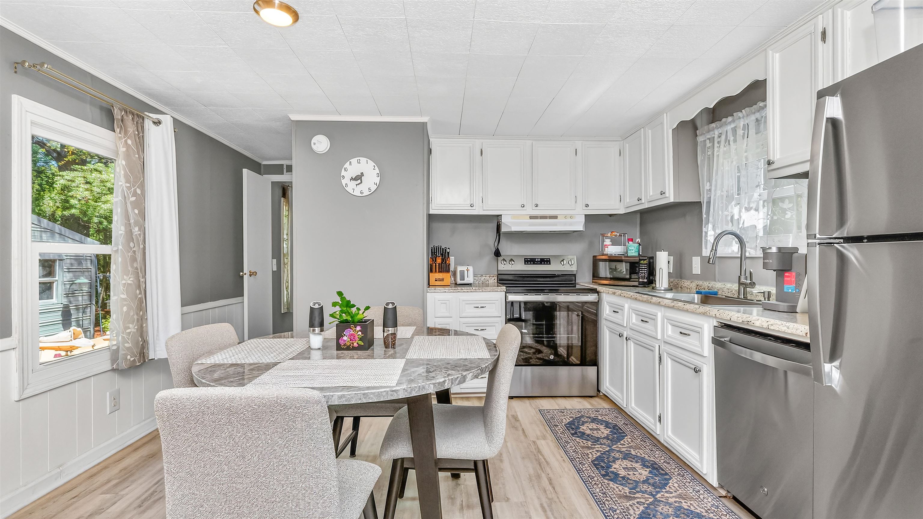 8 Burr Circle Property Photo 13