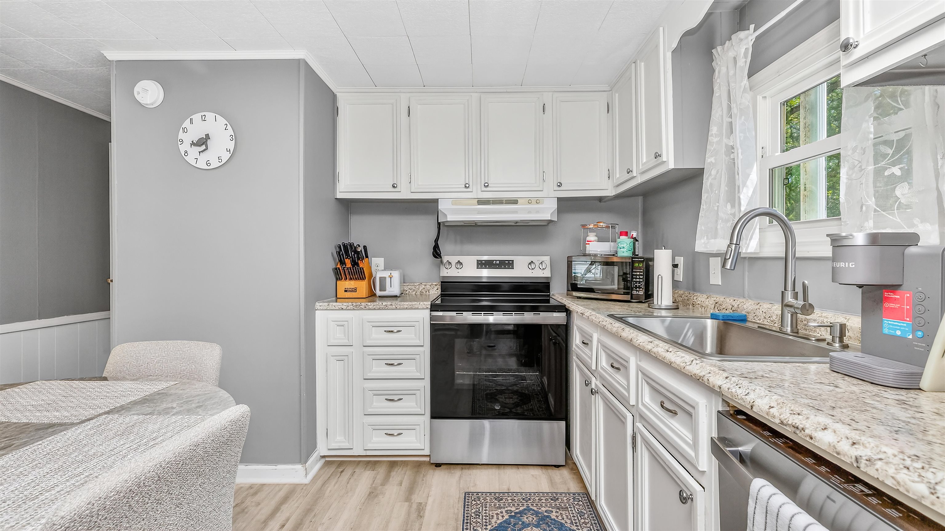 8 Burr Circle Property Photo 14