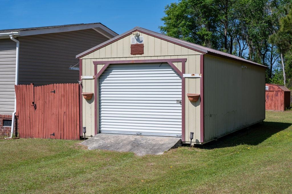 2007 Venus Ct. Property Photo 14