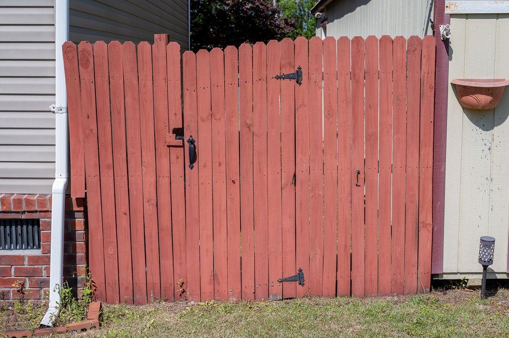 2007 Venus Ct. Property Photo 20