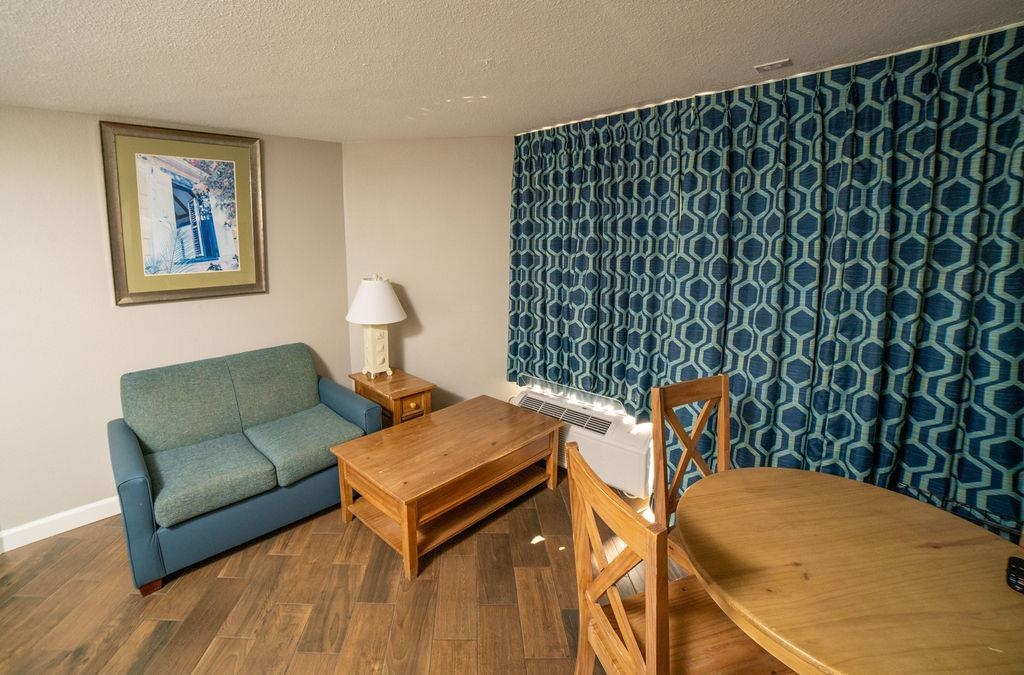 6804 N Ocean Blvd. Property Photo 7
