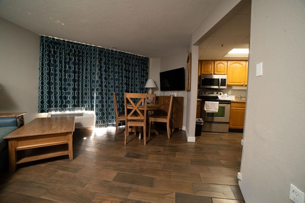 6804 N Ocean Blvd. Property Photo 10