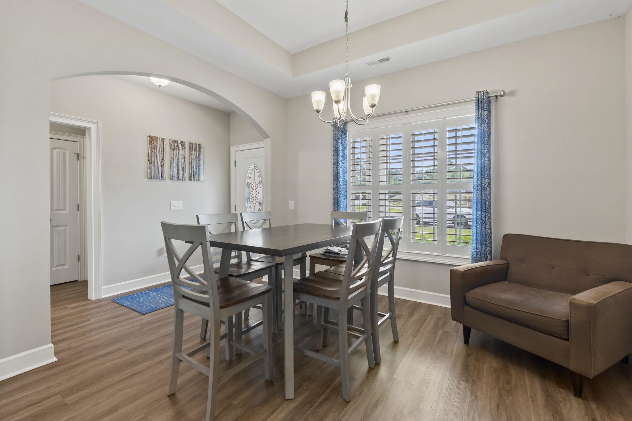 532 Whiddy Loop Property Photo 8