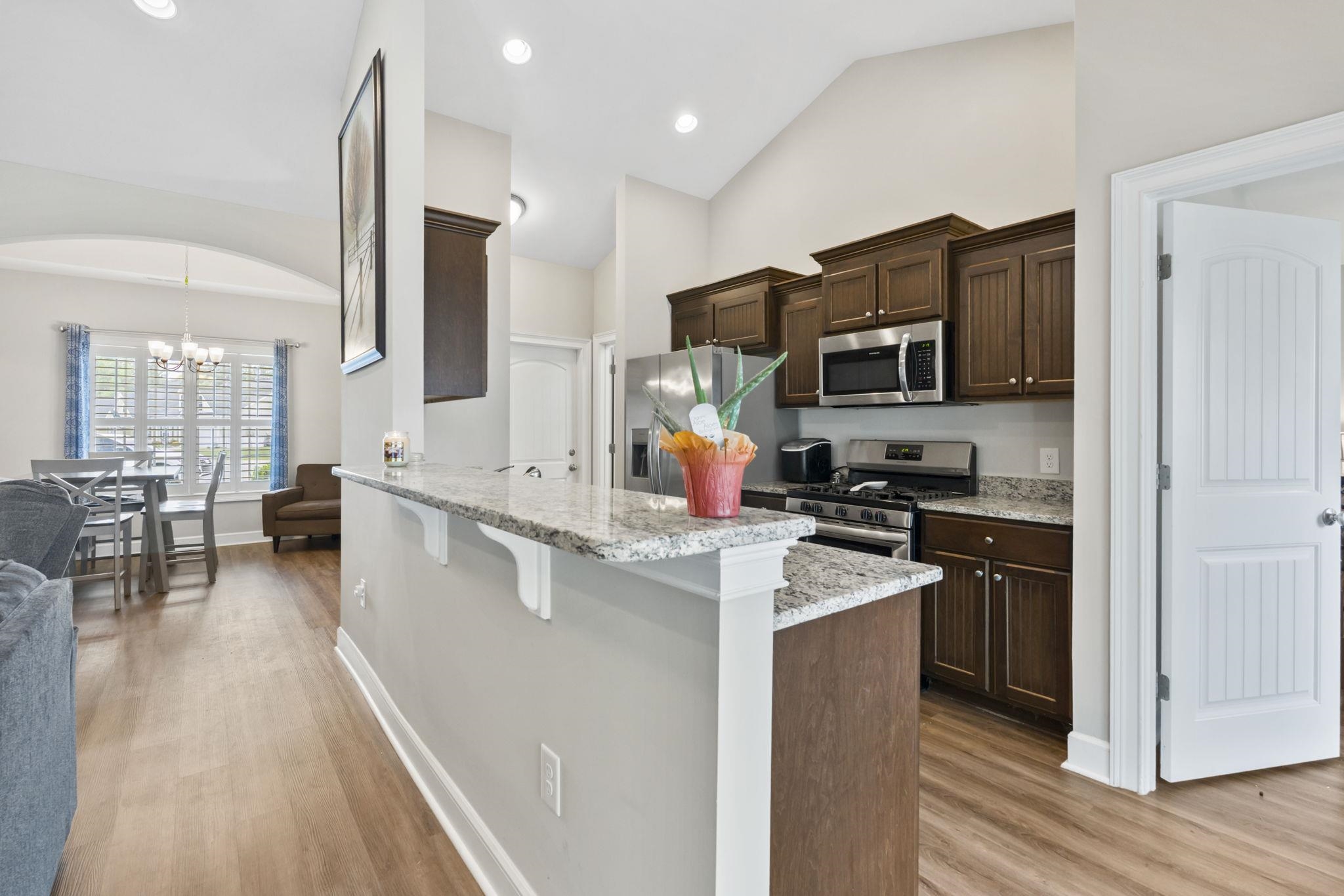532 Whiddy Loop Property Photo 14