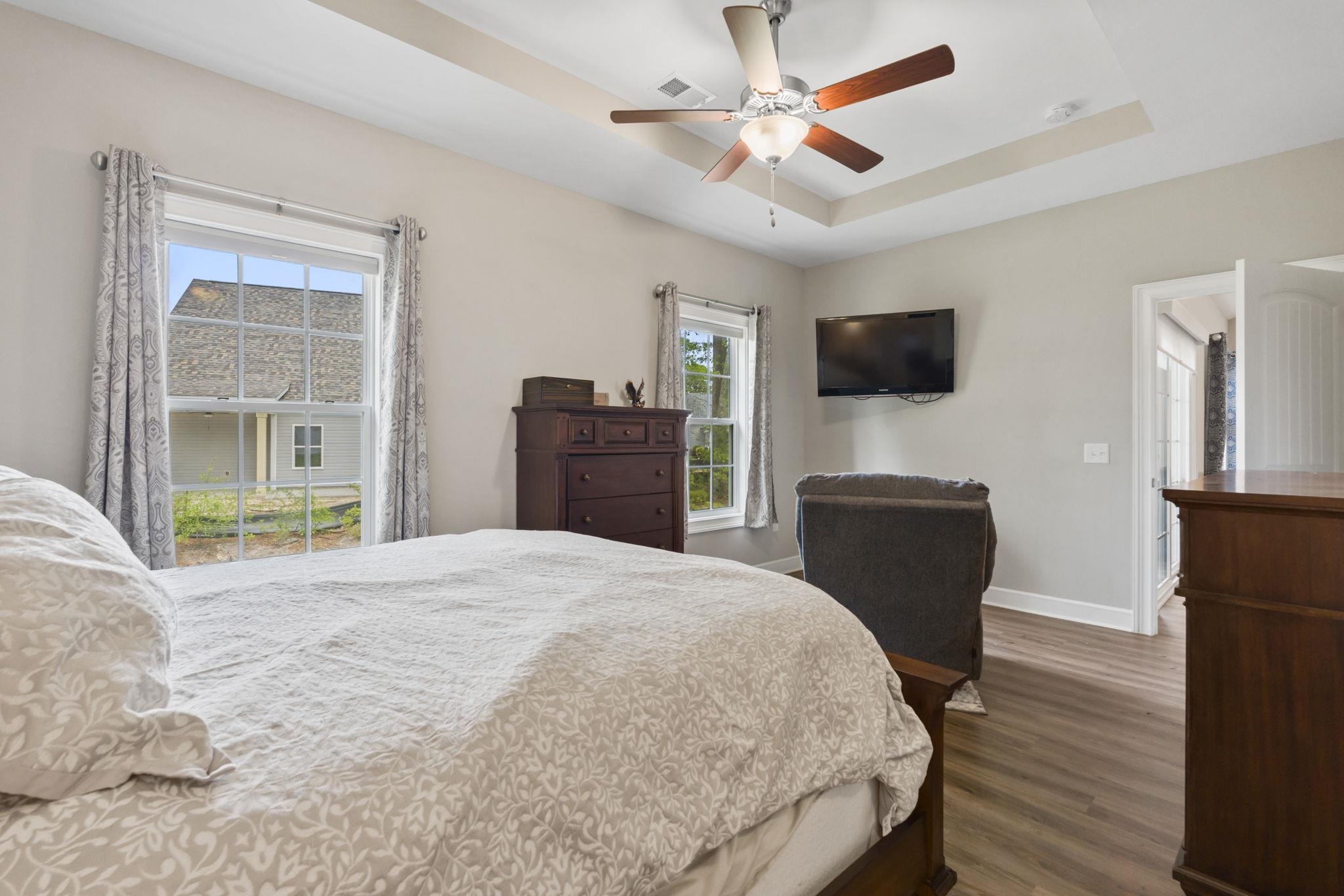 532 Whiddy Loop Property Photo 17
