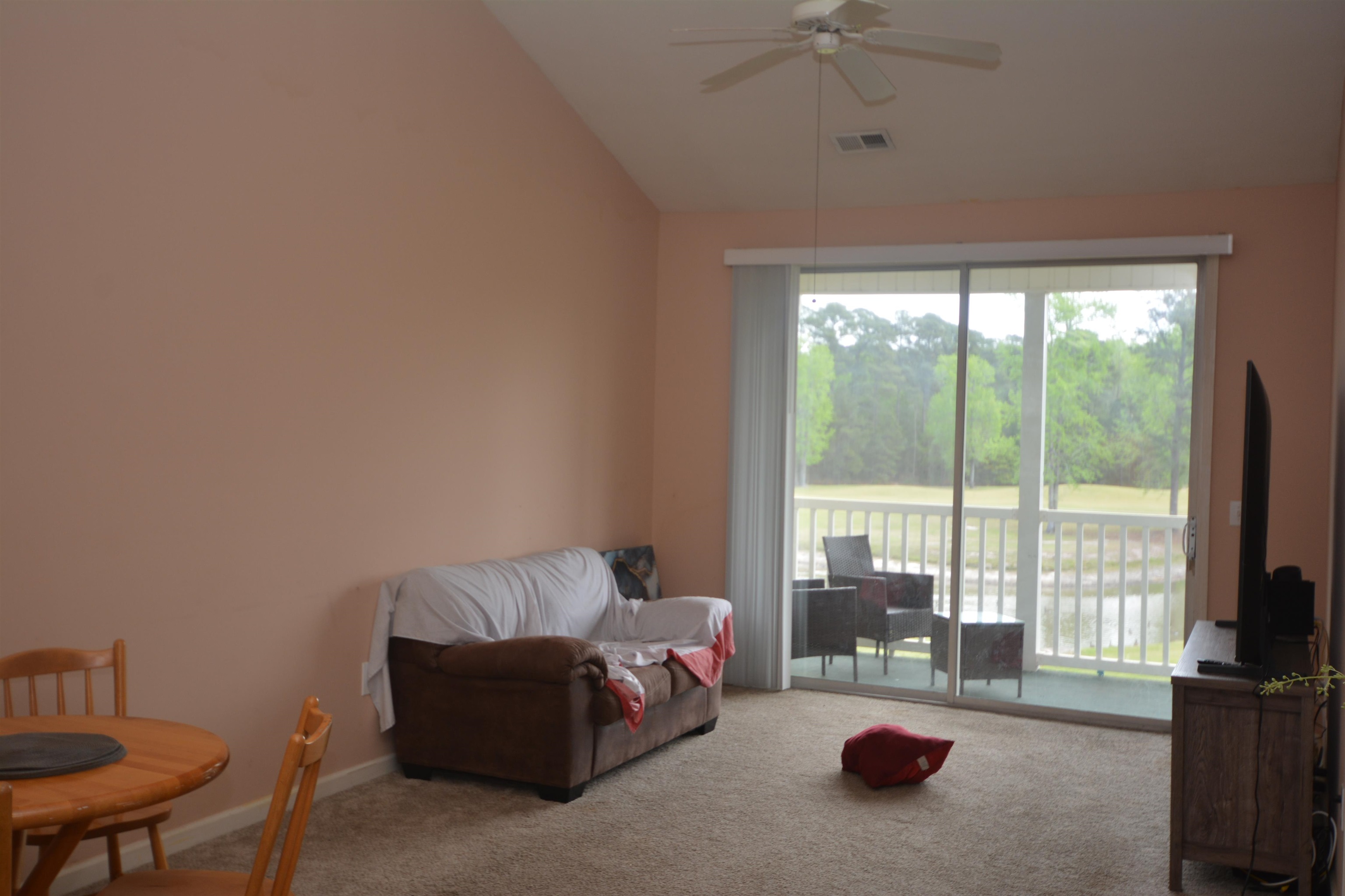 650 River Oaks Dr. Property Photo 5