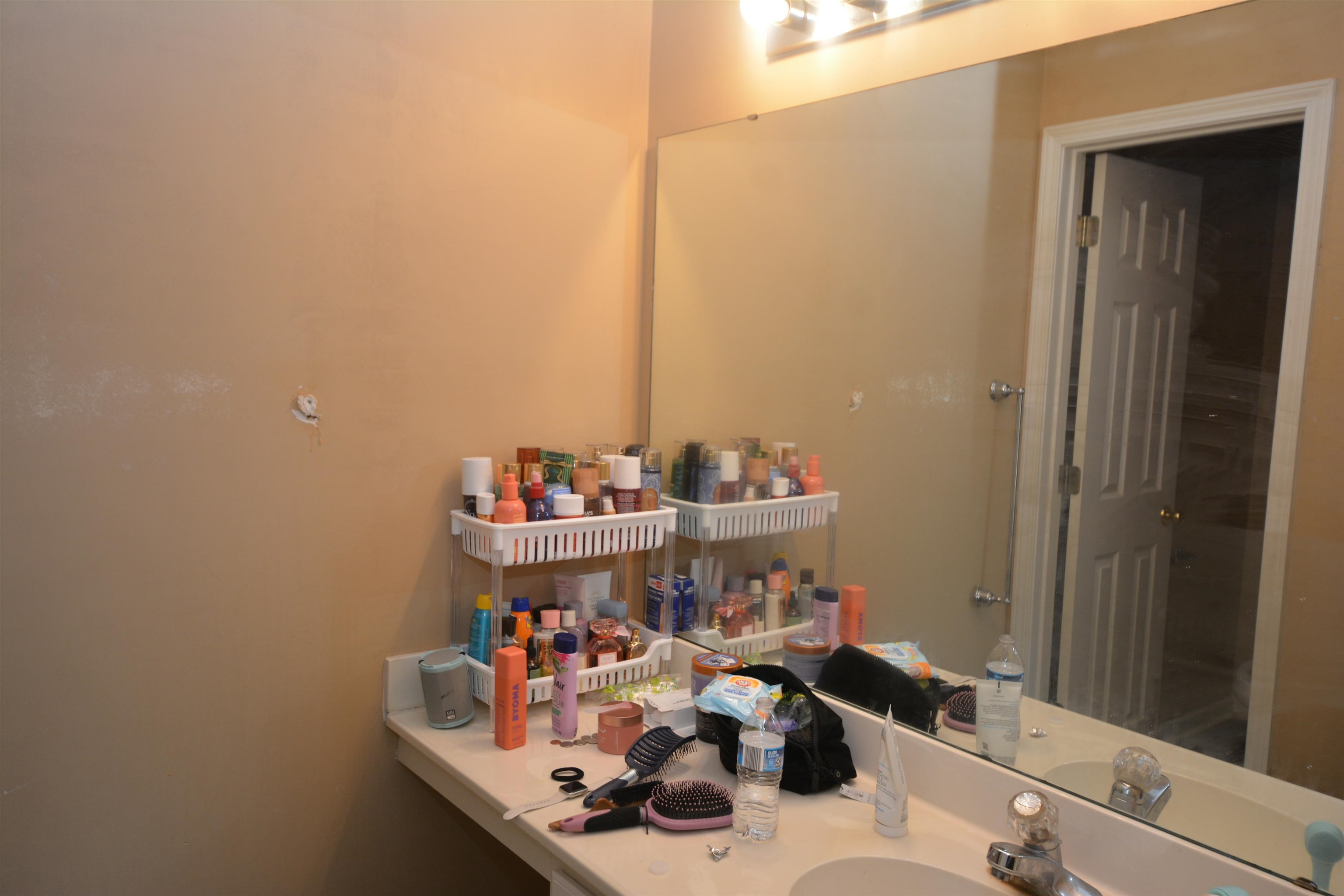 650 River Oaks Dr. Property Photo 24