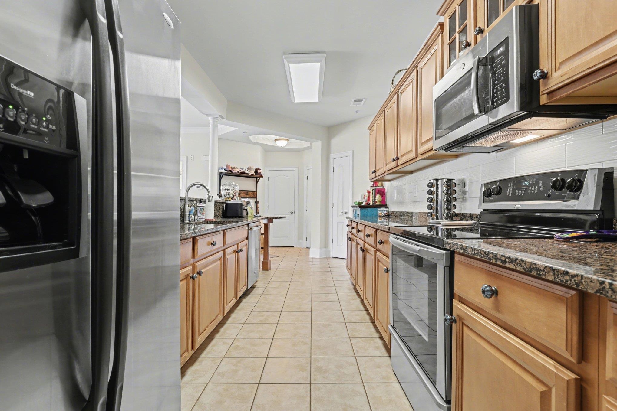 2180 Waterview Dr. Property Photo 13