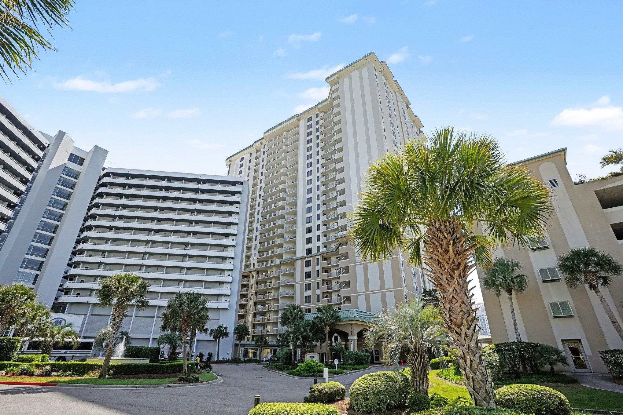 9994 Beach Club Dr. Property Photo 1
