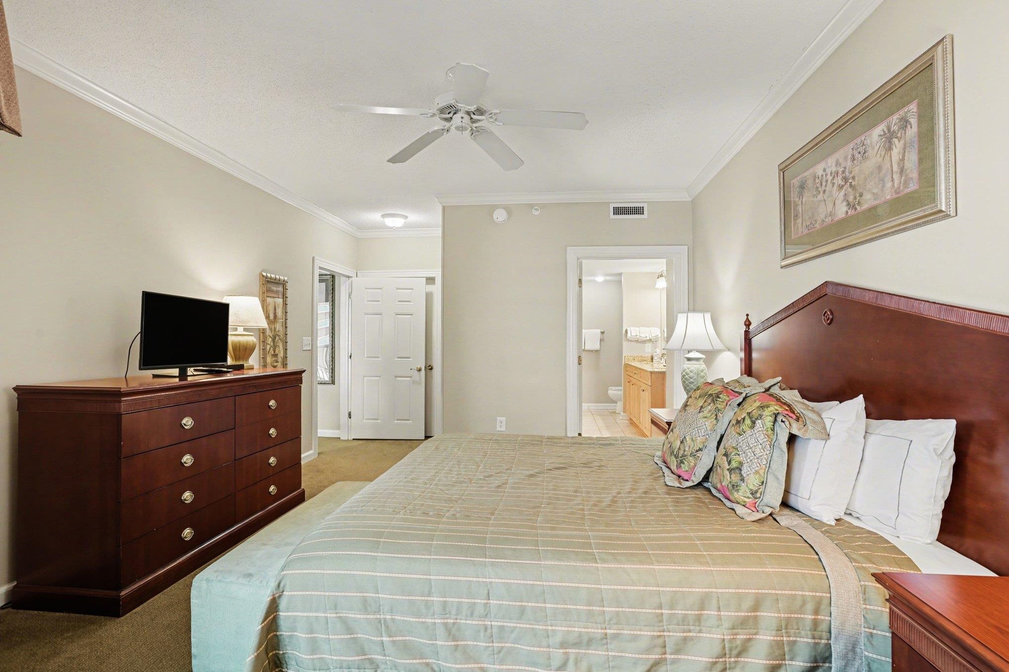 9994 Beach Club Dr. Property Photo 22