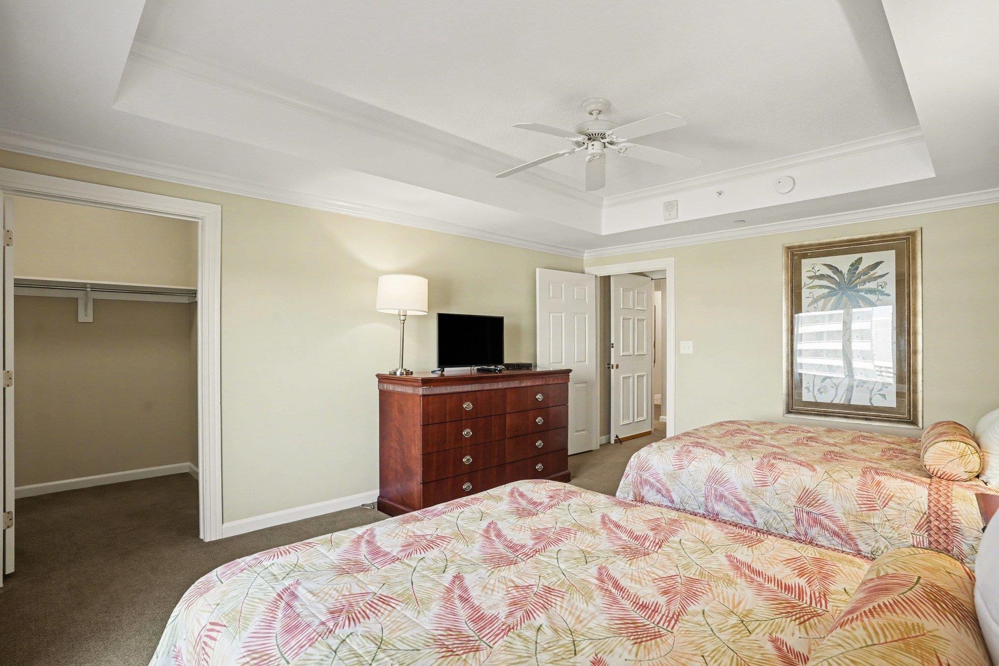 9994 Beach Club Dr. Property Photo 28