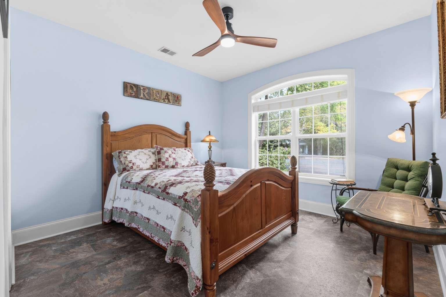 33 Deer Moss Ct. Property Photo 15