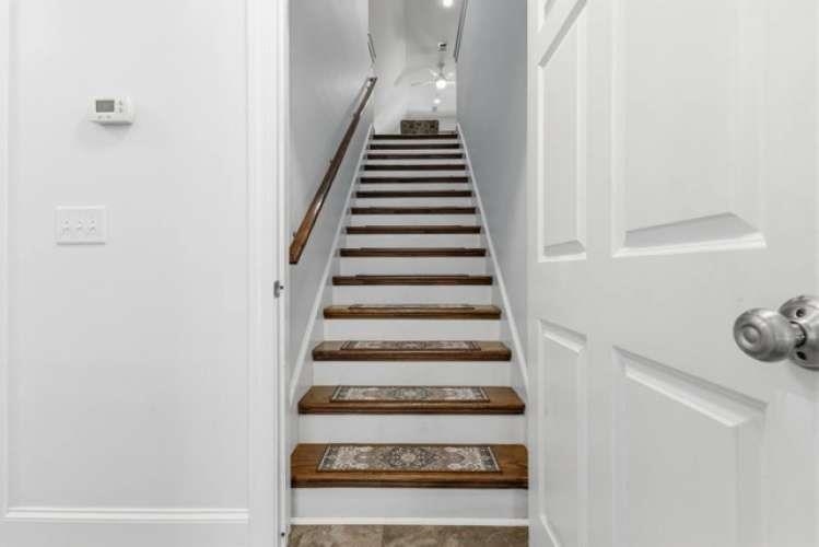 33 Deer Moss Ct. Property Photo 24