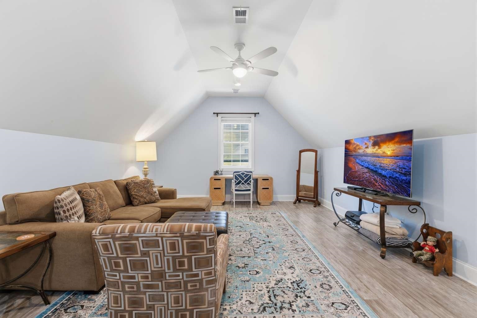 33 Deer Moss Ct. Property Photo 25