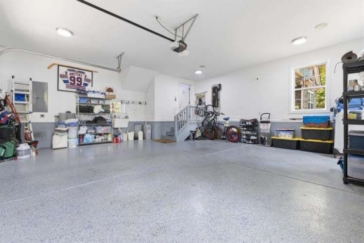33 Deer Moss Ct. Property Photo 32