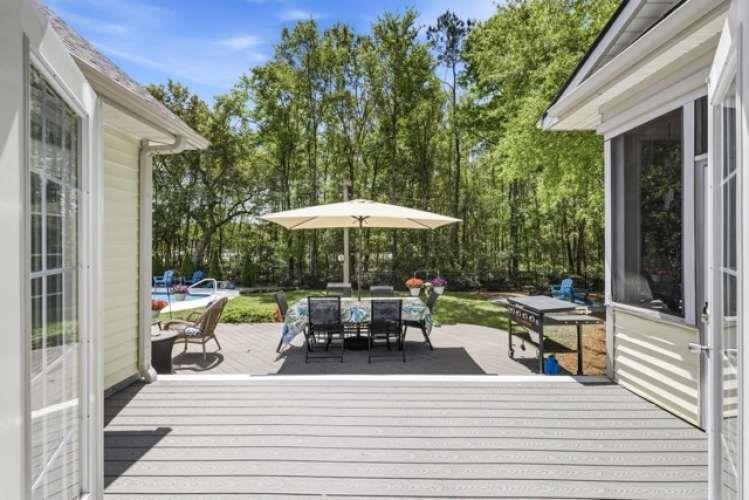 33 Deer Moss Ct. Property Photo 34